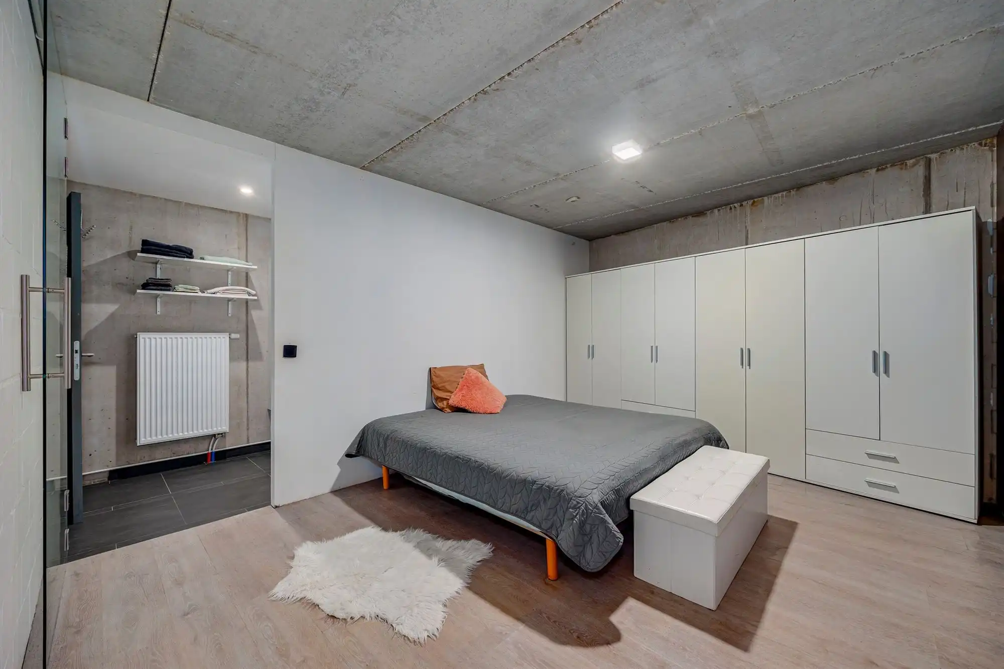 Exclusieve villa met 4 slaapkamers, 4 badkamers en luxueuze multifunctionele kelder op een toplocatie in Kalmthout! foto 23