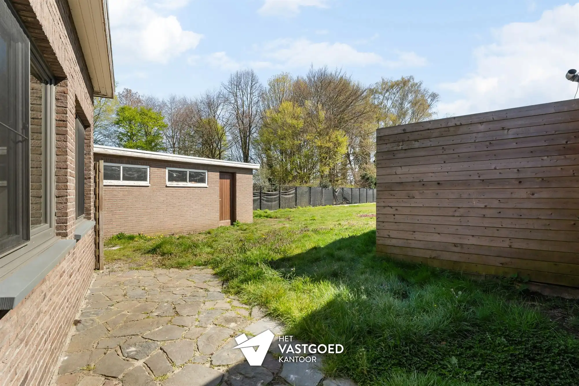 RECENT GERENOVEERDE RUIME WONING (220M²) MET 5 SLAAPKAMERS EN TUIN MET TUINKAMER TE BERINGEN foto 26