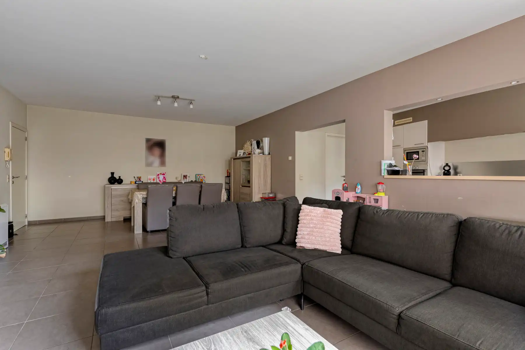 Gelijkvloers appartement met garagebox en ruim terras foto 5