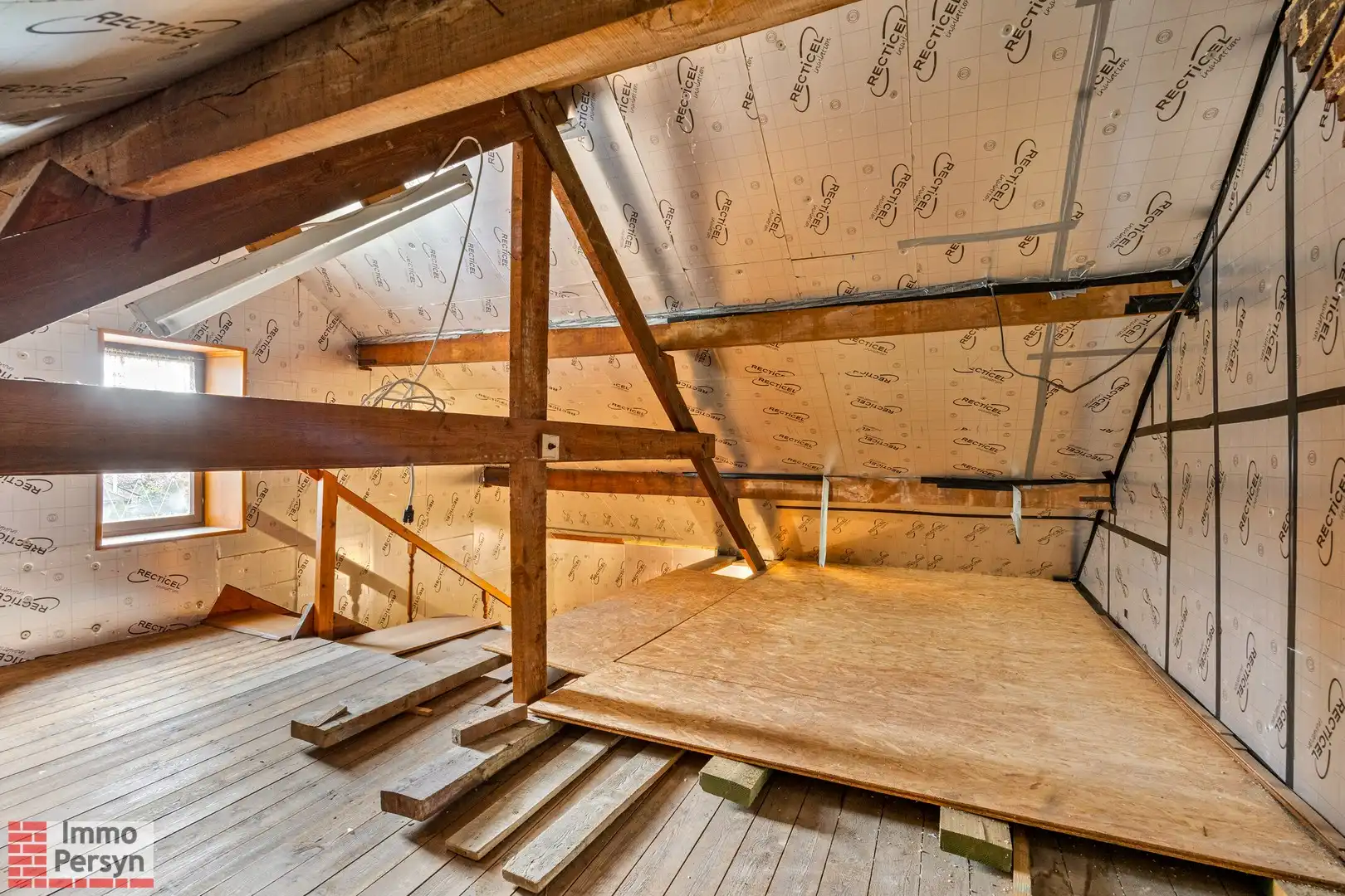 Vrijstaande woning met werkplaats op ruim perceel in landelijke omgeving foto 32