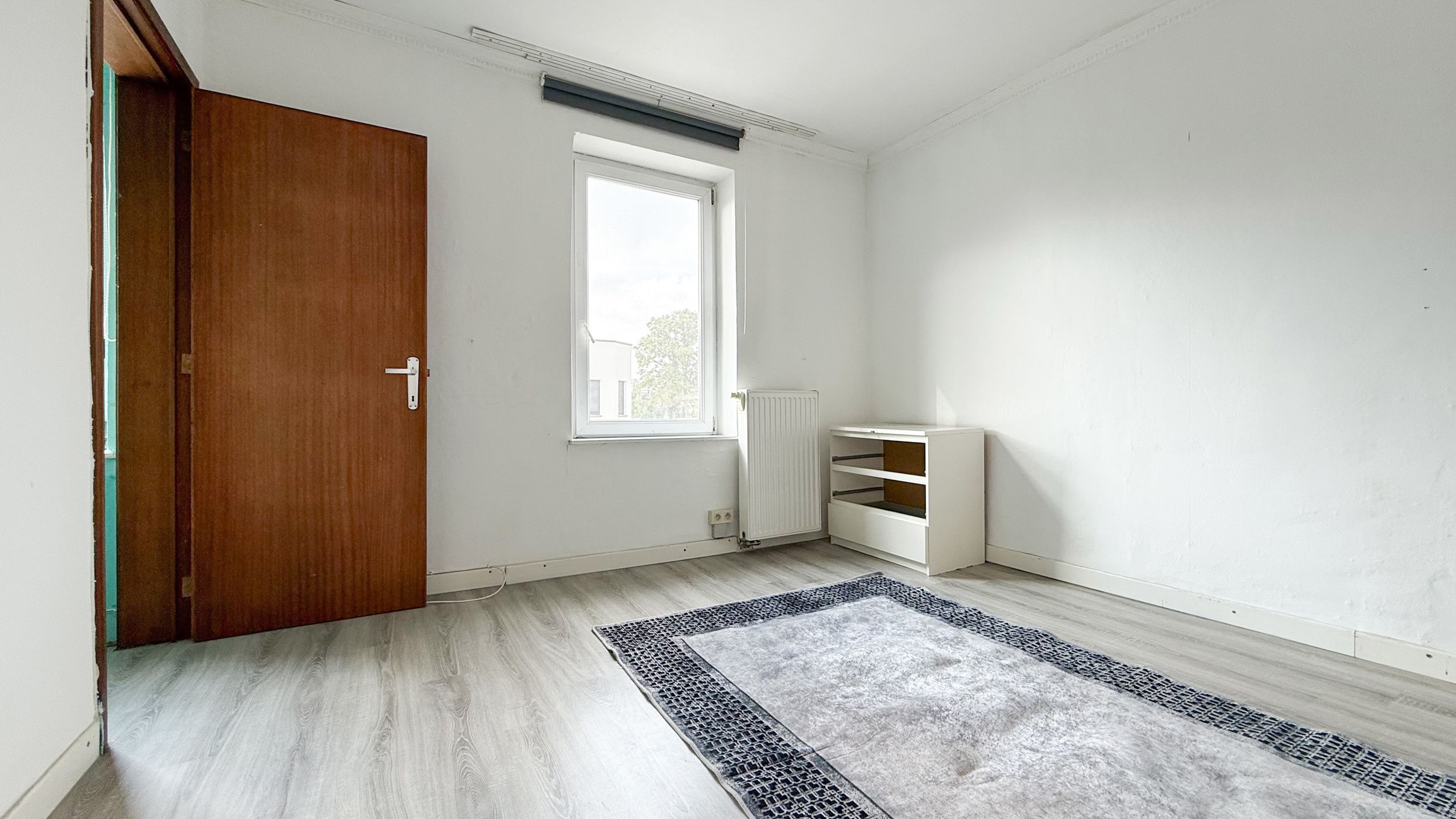 Instapklare vernieuwde woning van 170m² met 3slpks! foto 19