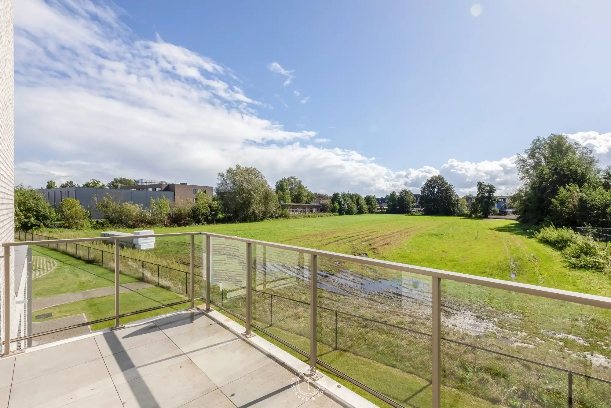 Energiezuinige assistentiewoning in een mooie parkomgeving, ideaal als investering foto {{pictureIndex}}