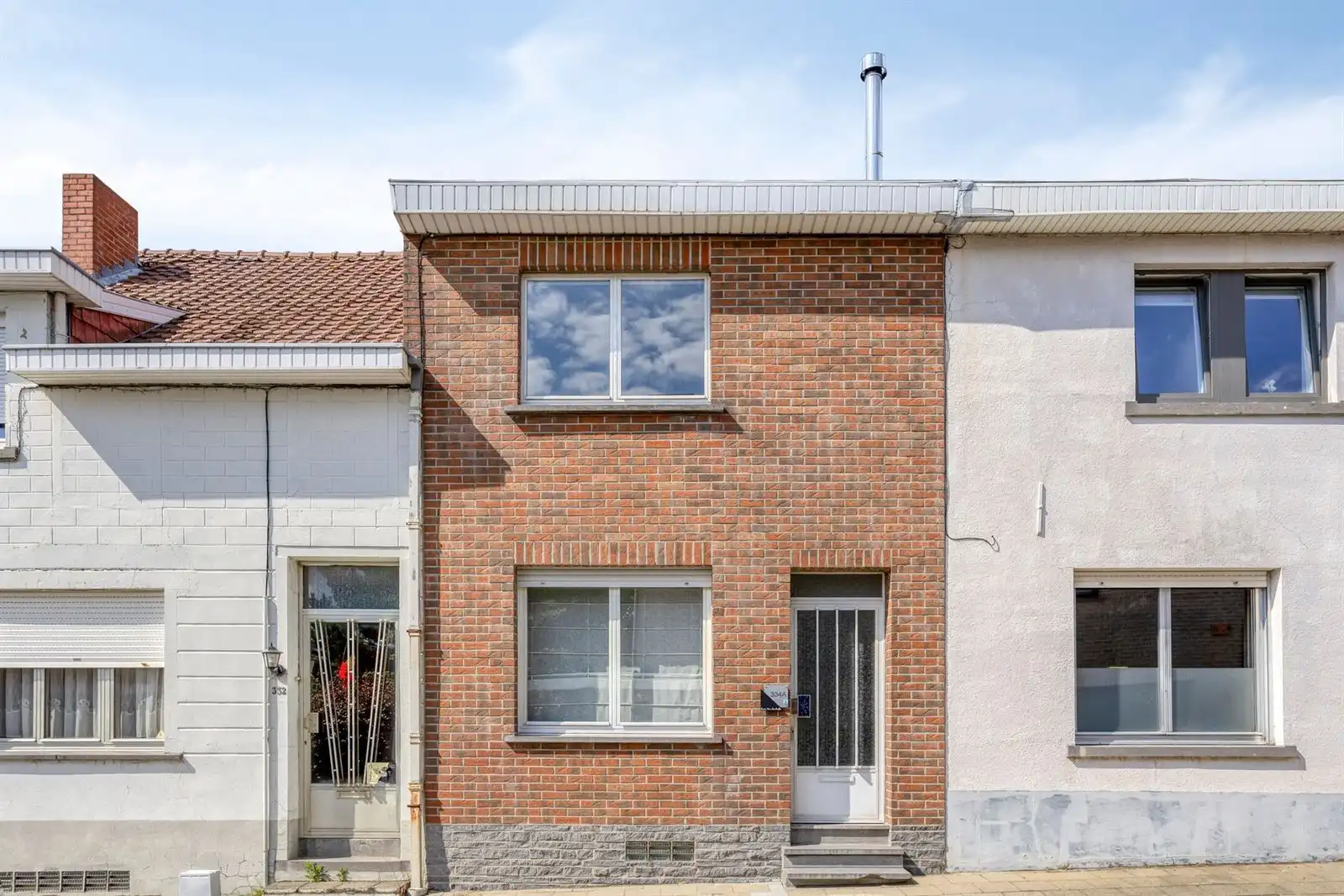 Gerenoveerde woning met 2 slaapkamers en tuin te Lembeek  foto {{pictureIndex}}