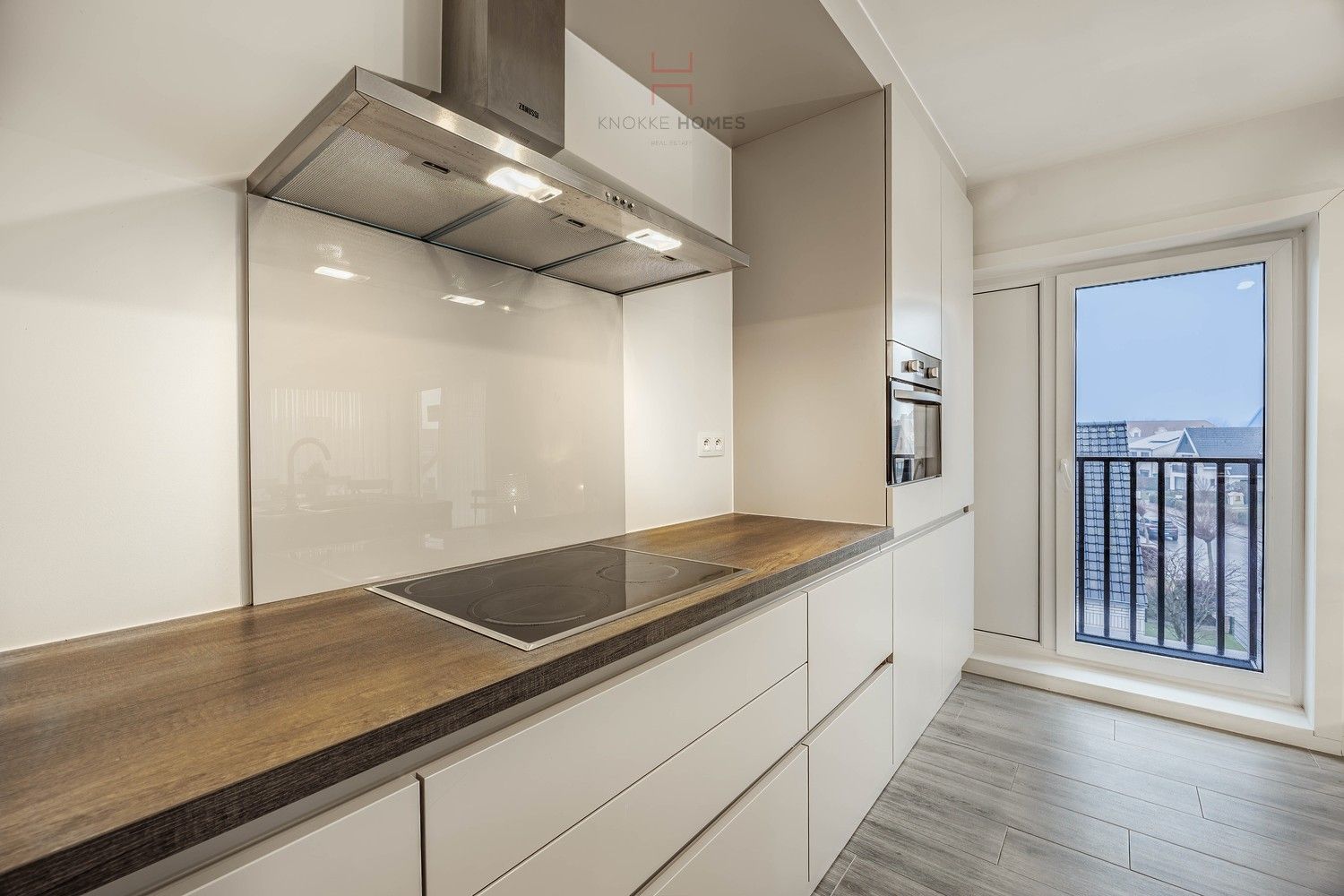 Prachtig volledig gerenoveerd 2-kamer hoekappartement in Heist-aan-Zee foto 9