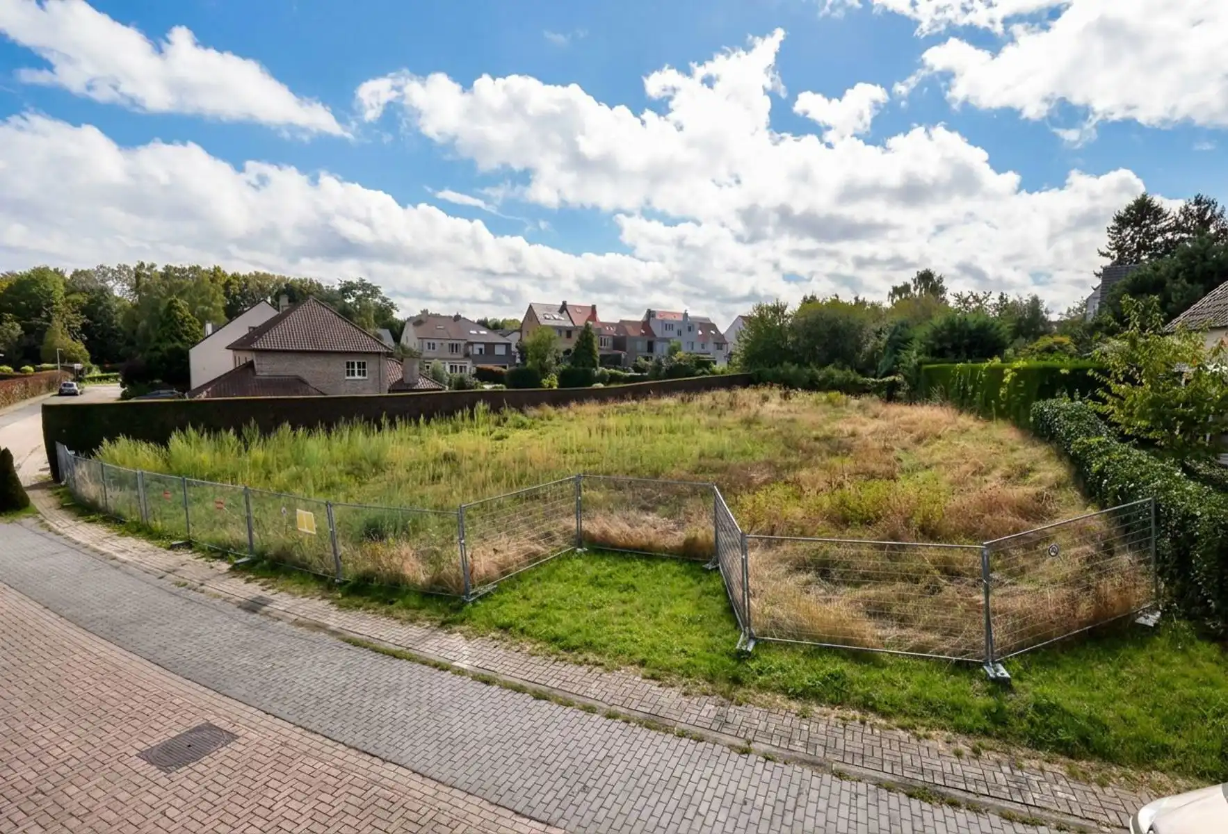 Grond te koop foto {{pictureIndex}}