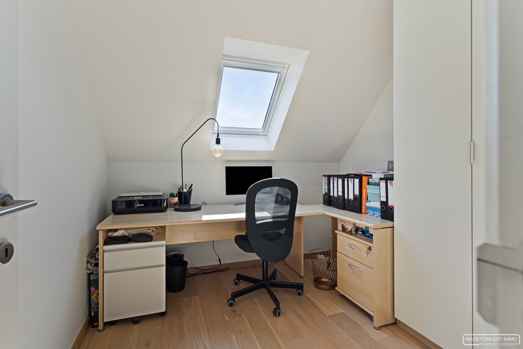 Architecturale alleenstaande woning in Anzegem centrum foto 20
