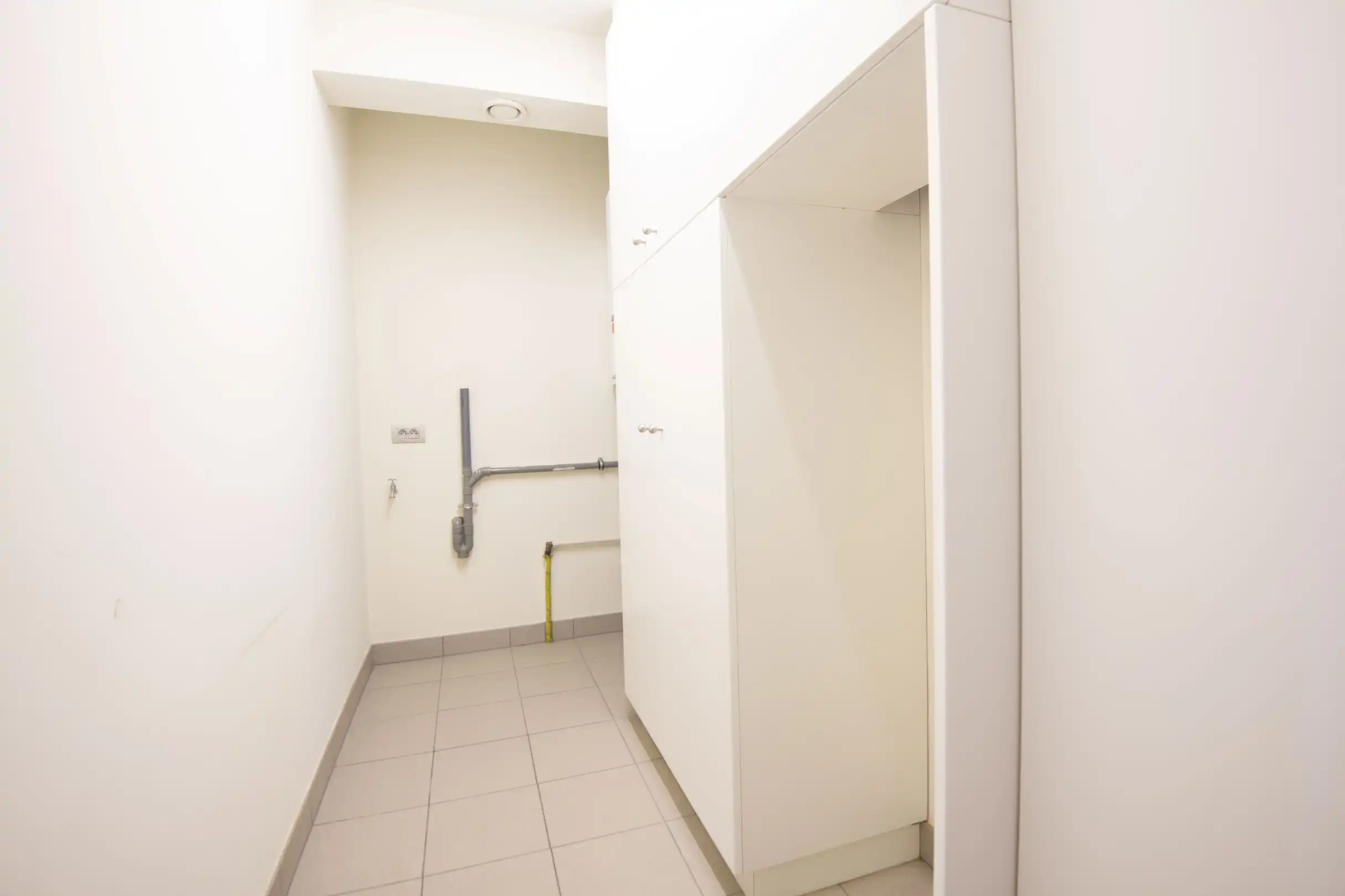 Ruim woonapp. met een gevelbreedte van ca. 7 meter, en garagemogelijkheid, gelege, vlakbij het strand en het Rubensplein. foto 10