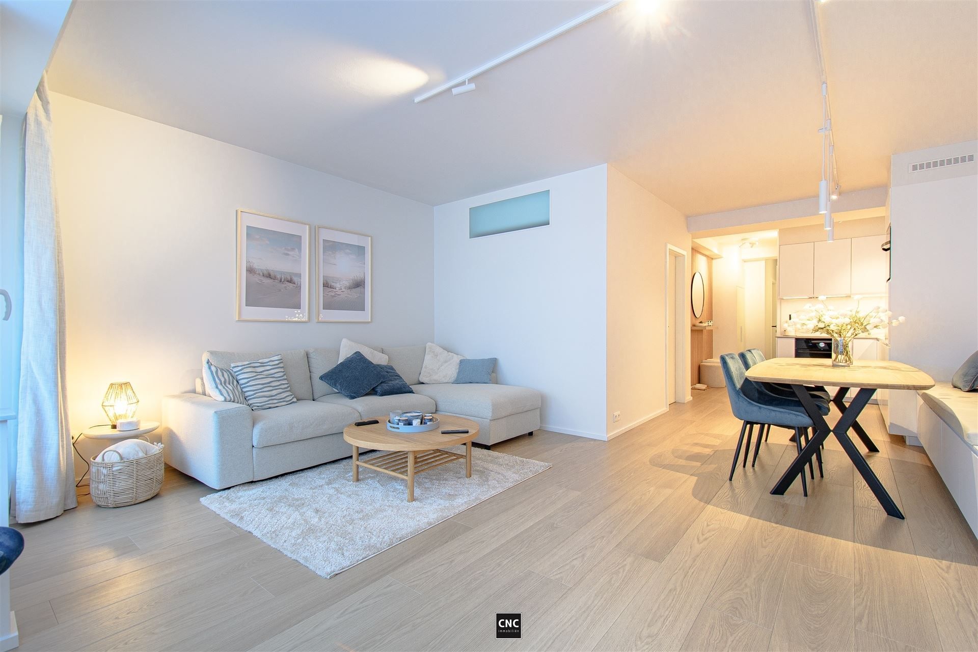 Prachtig gerenoveerd appartement in het hart van Knokke; een ideale plek voor wie op zoek is naar comfort en stijl in een bruisende kuststad.  foto 6