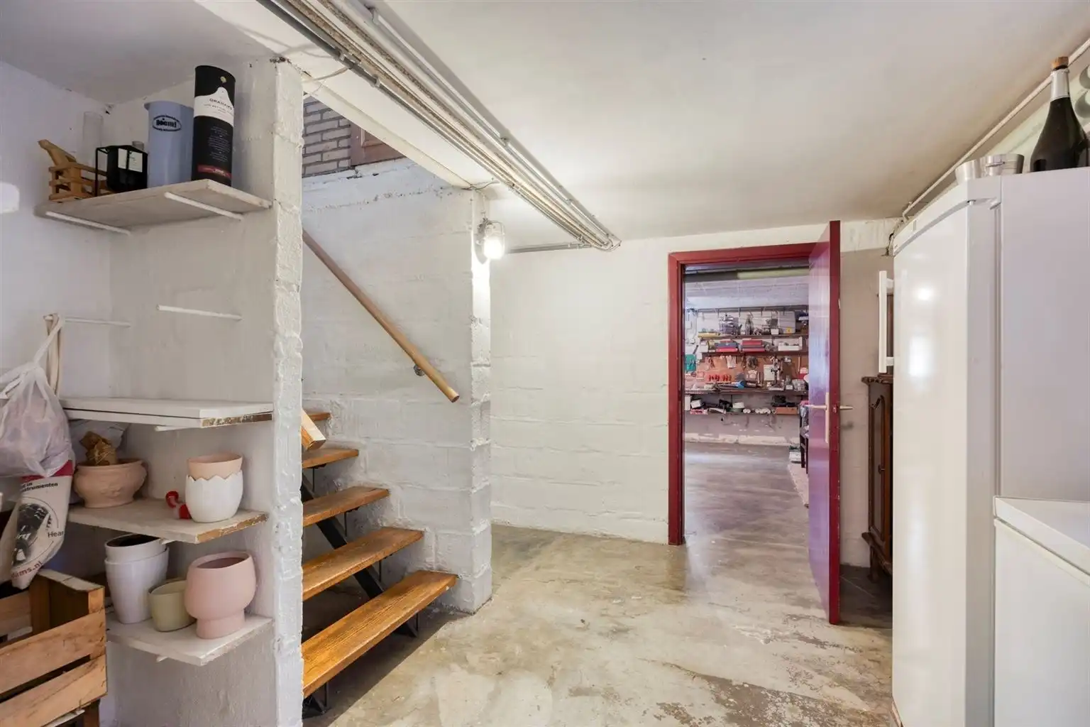 Vrijstaande woning met 4 slaapkamers, ruime tuin en garage op een riant perceel van 9a99ca, rustig gelegen nabij het centrum van Maaseik.  foto 23