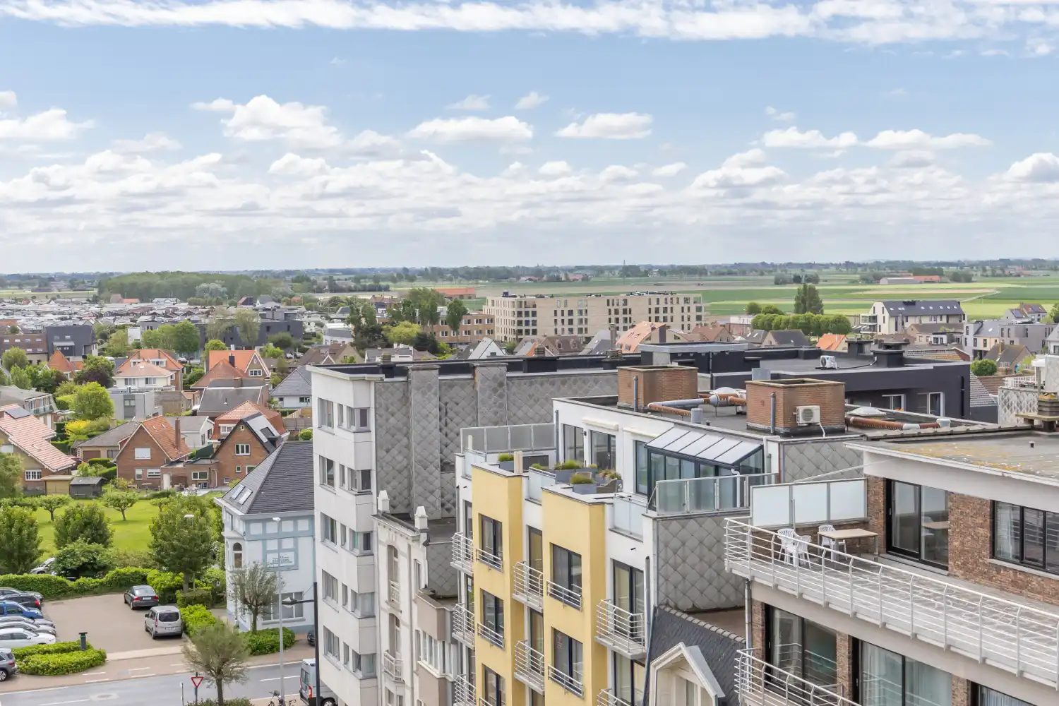 Gerenoveerde studio met zeezicht in hartje Middelkerke foto 16