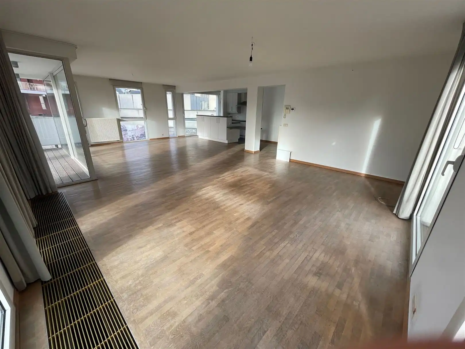 Instapklaar app te huur met 3 slaapkamers foto 2