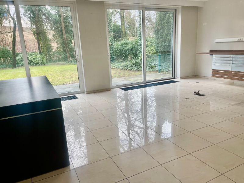 Villa met zee van ruimte , ideaal om te wonen + werken ! foto 11