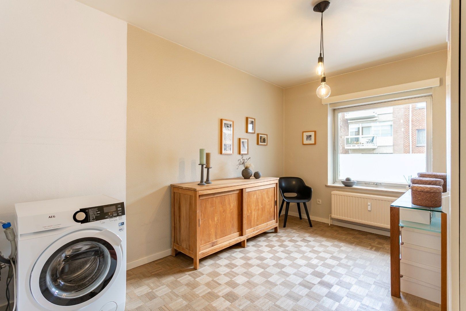 Instapklaar 2-kamerapp in centrum Halle, met balkon en garage foto 16
