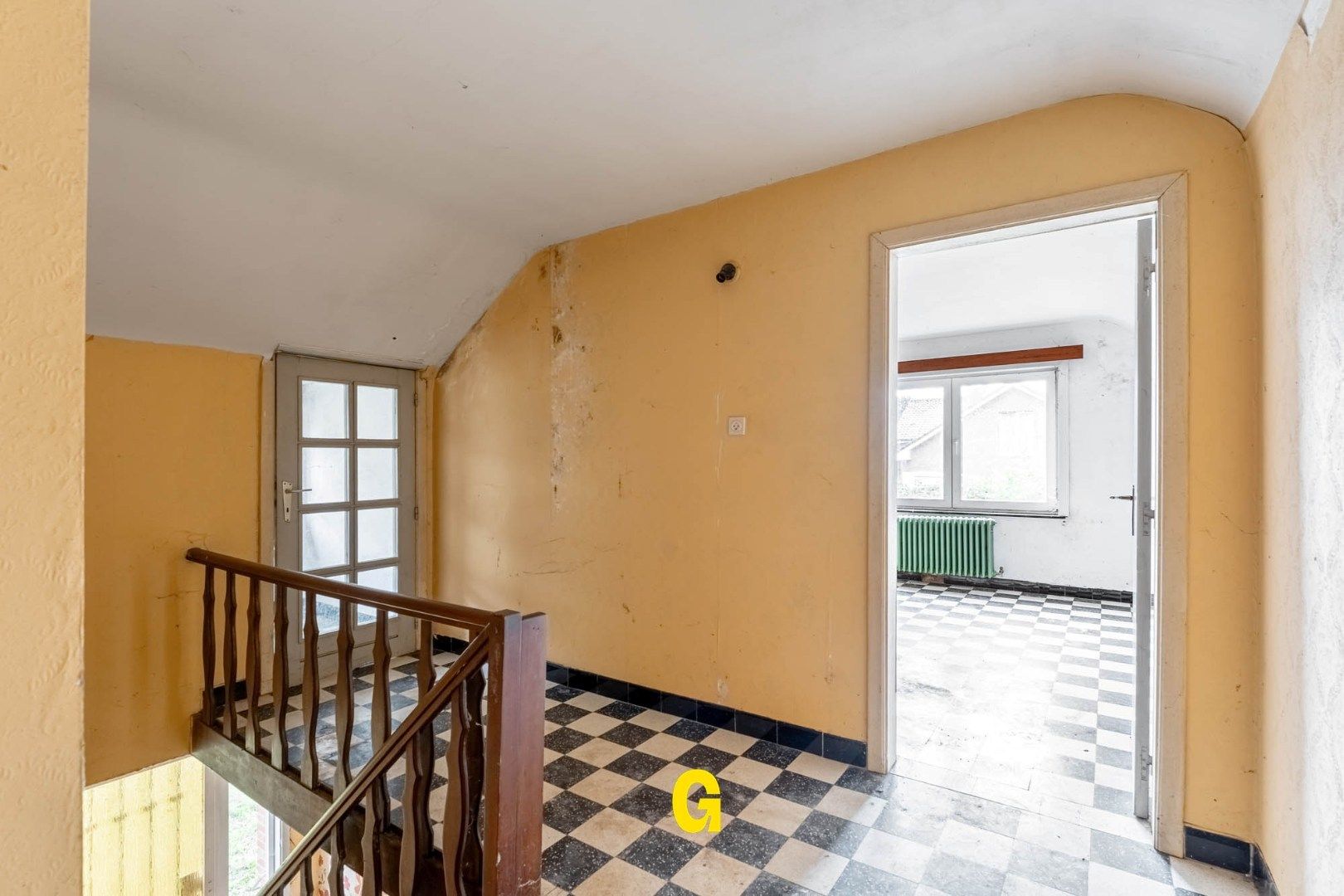Grondig te renoveren halfvrijstaande woning met tuin op 15a 12ca in het landelijke Alt-Hoeselt foto 13