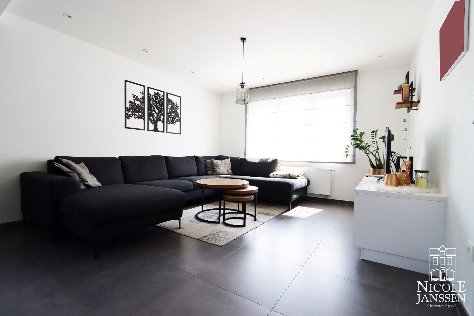 Compleet gerenoveerde charmante gezinswoning met tuin foto 5