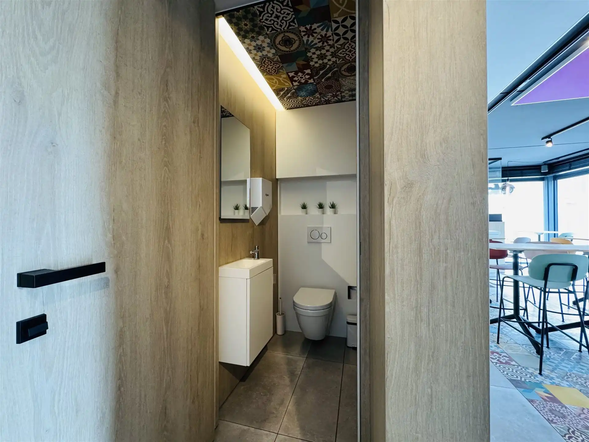 Volledig ingerichte handelszaak! foto 15