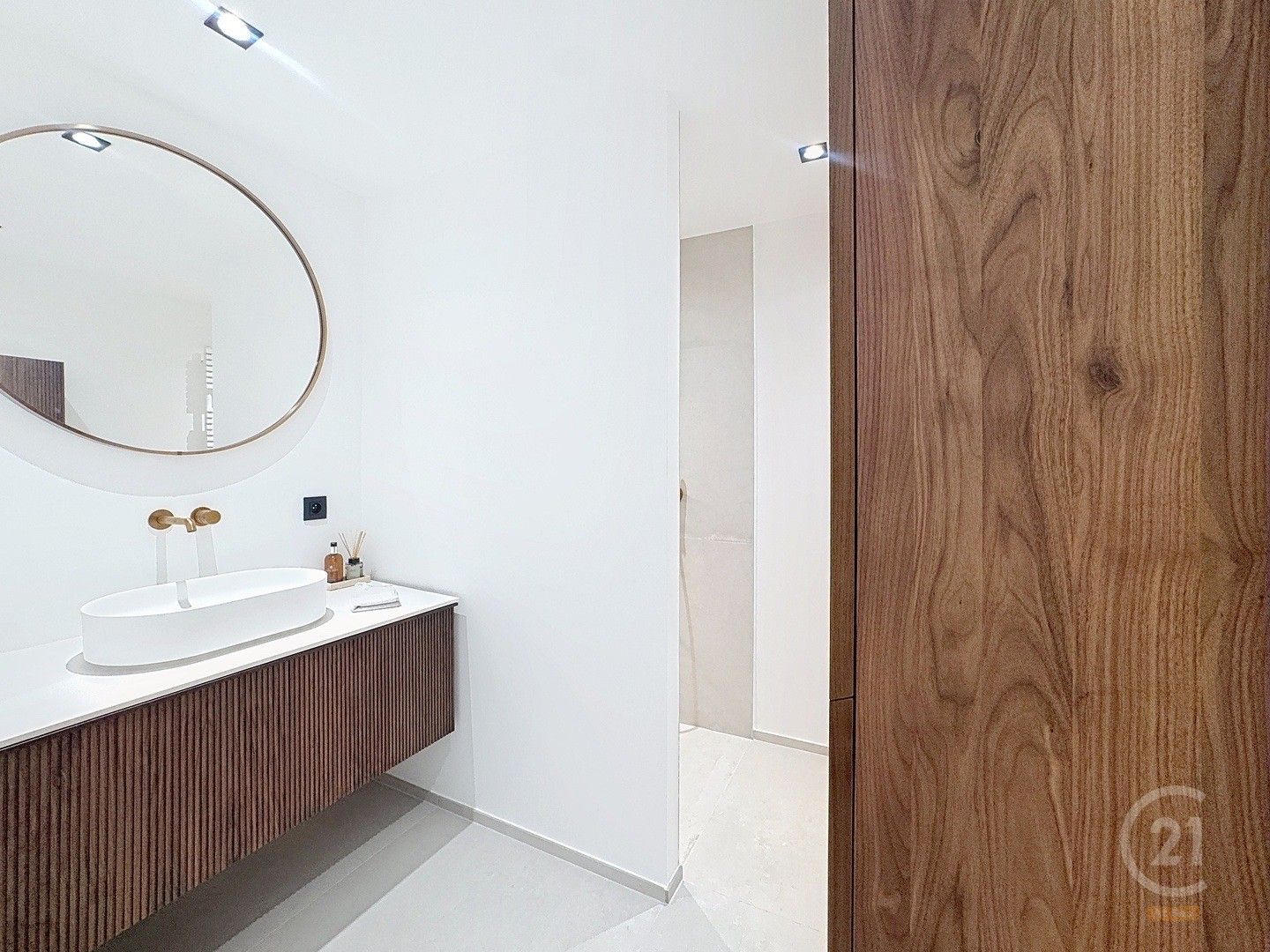 Instapklaar appartement op toplocatie – Zeedijk Westende foto 12