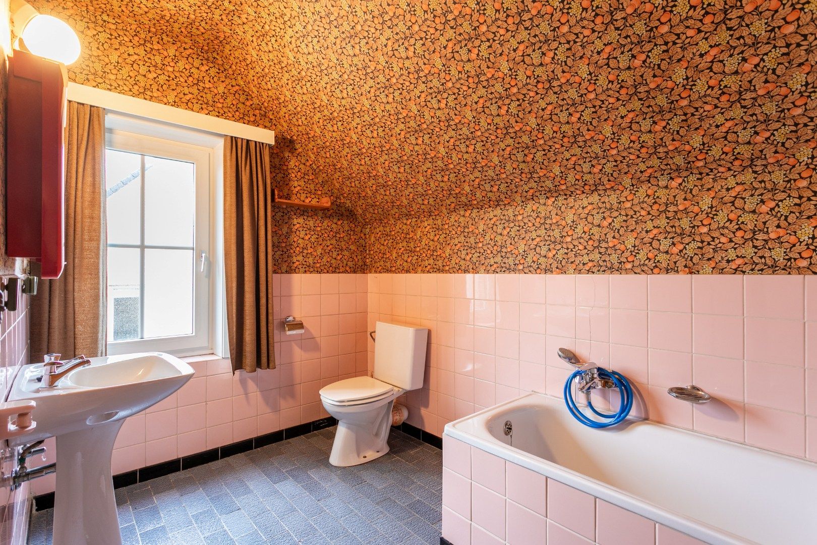 Solide woning met 3 slpk, garage en tuin  foto 14