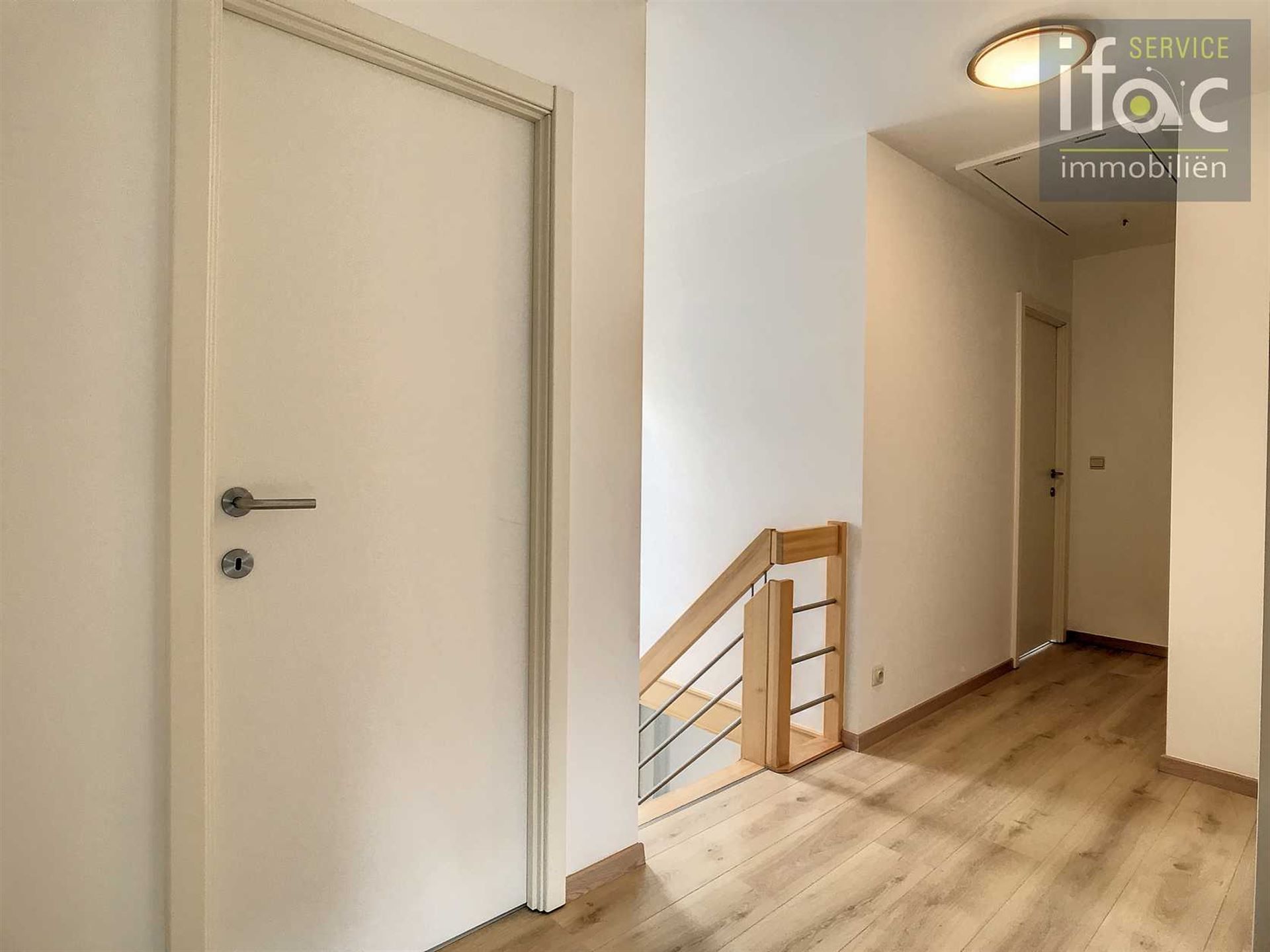 Geweldig gelegen Villa met 5 slaapkamers foto 14