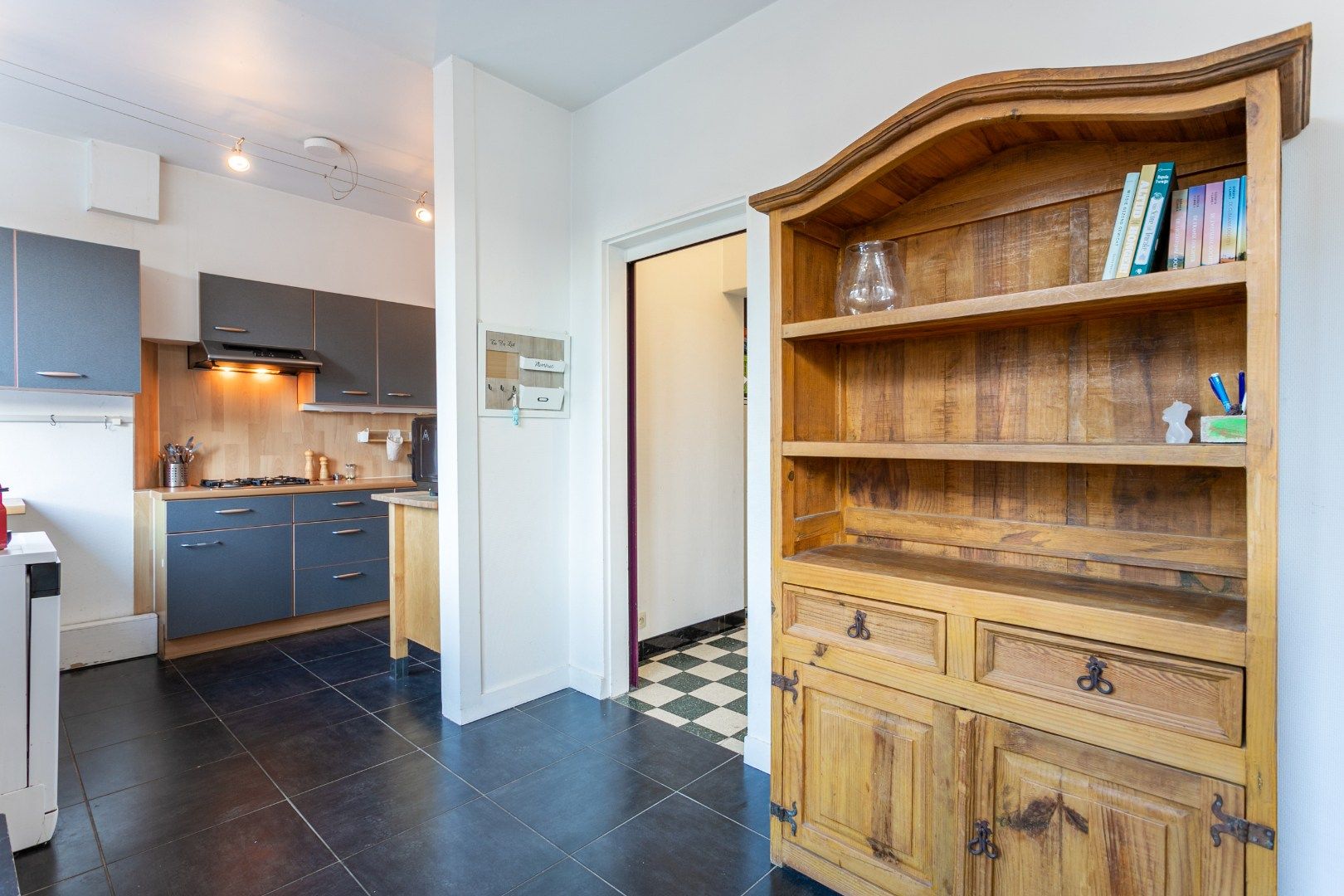 Opbrengsteigendom met 2 app in het centrum van Halle foto 24