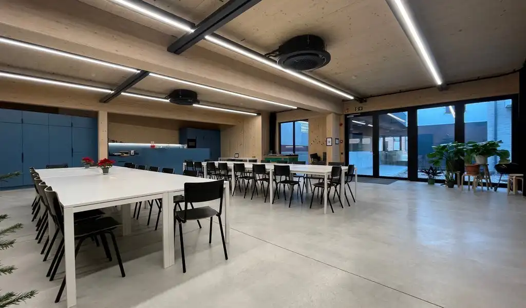 Moderne kantoorruimte te huur vlakbij station van Berchem foto 5