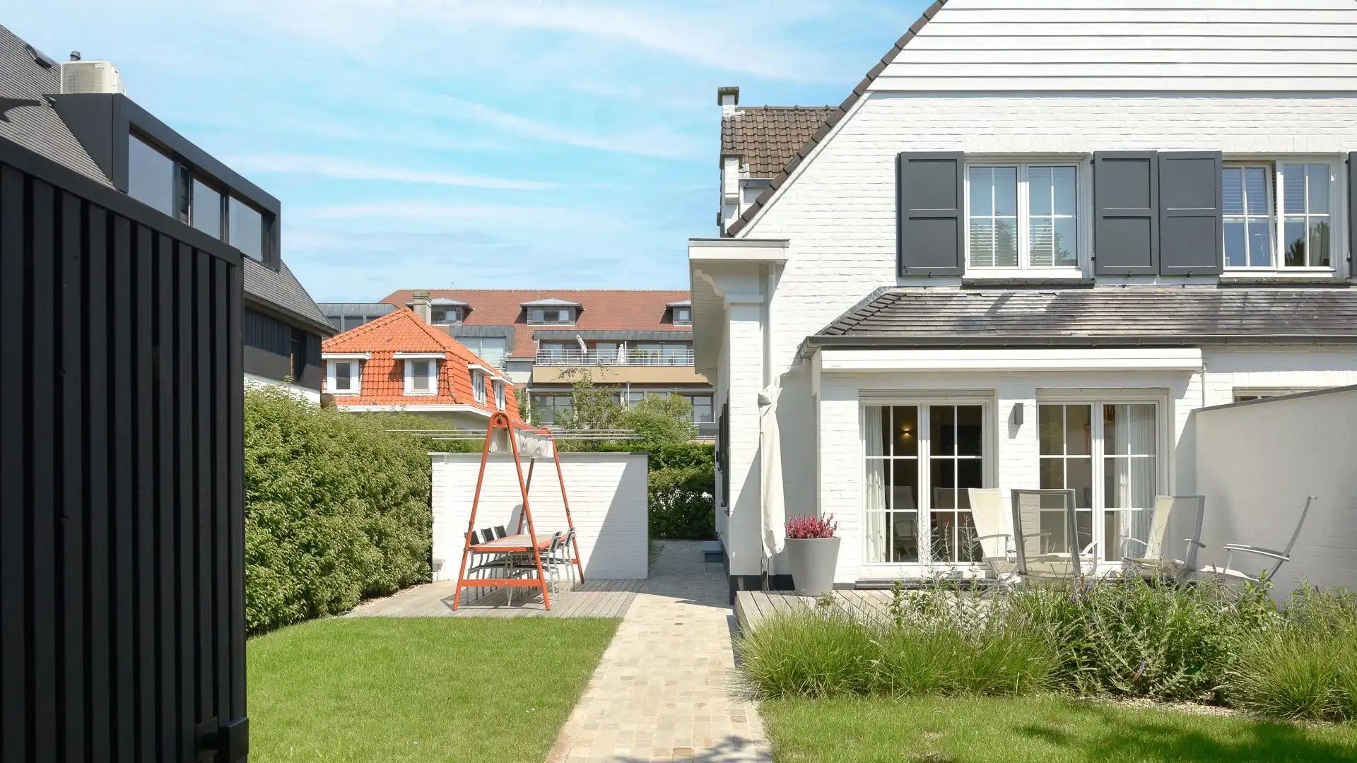 Charmante koppelvilla ideaal gelegen in een rustig paadje in het Zoute. foto 26