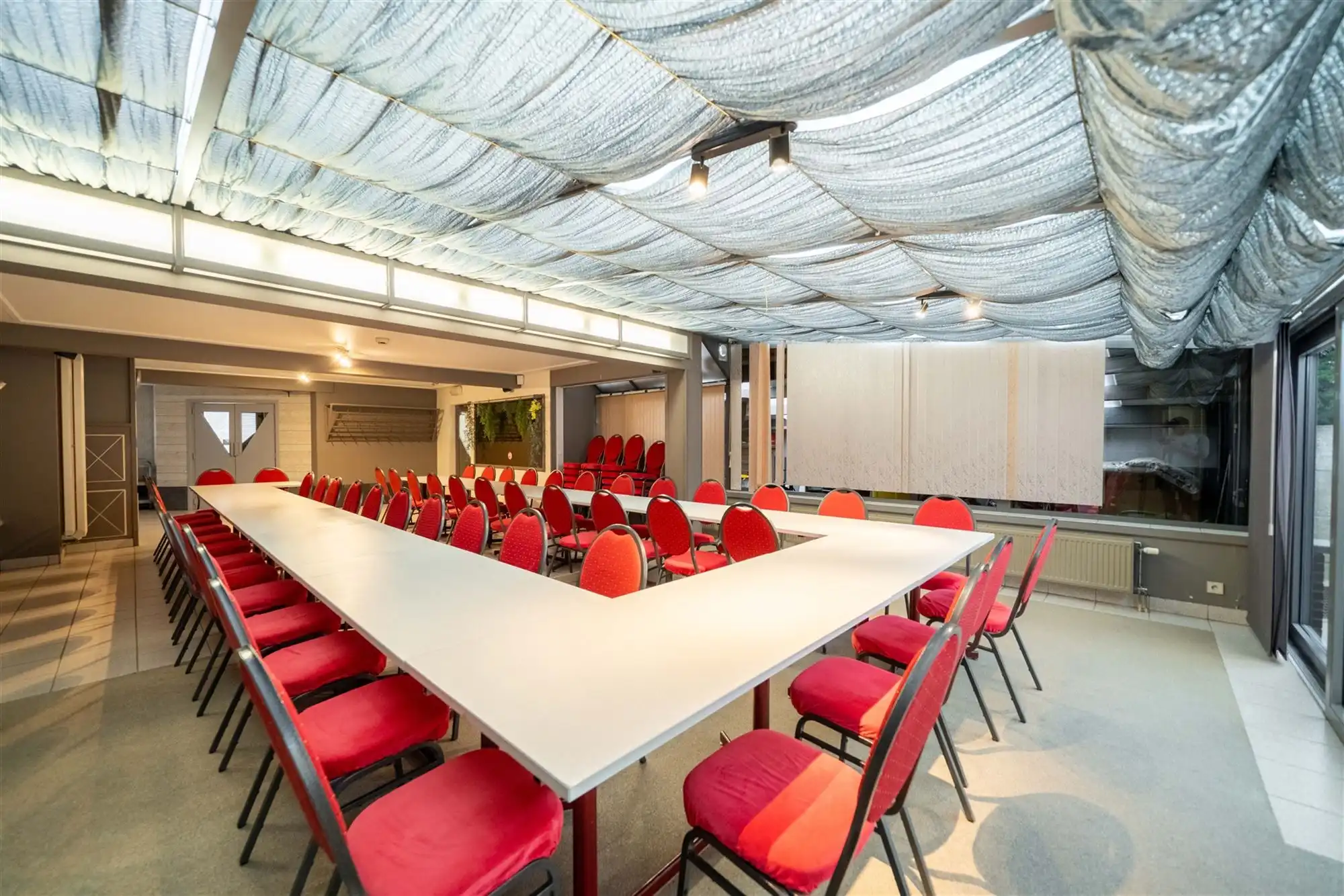 Prachtig handelspand met zaal en ruim appartement te koop! foto 21
