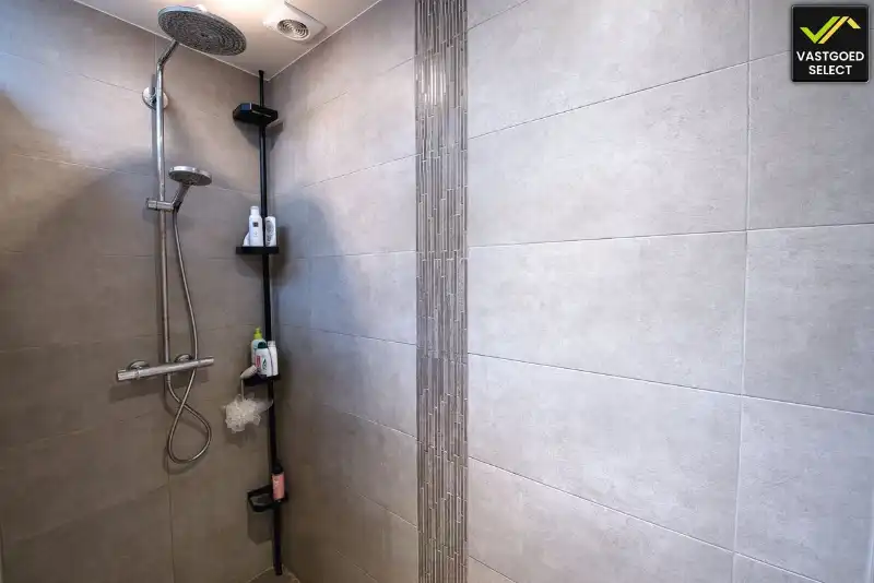 Halfopen bebouwing met 4 slaapkamers, zuidgerichte tuin en landelijk uitzicht in Sint-Laureins foto 11