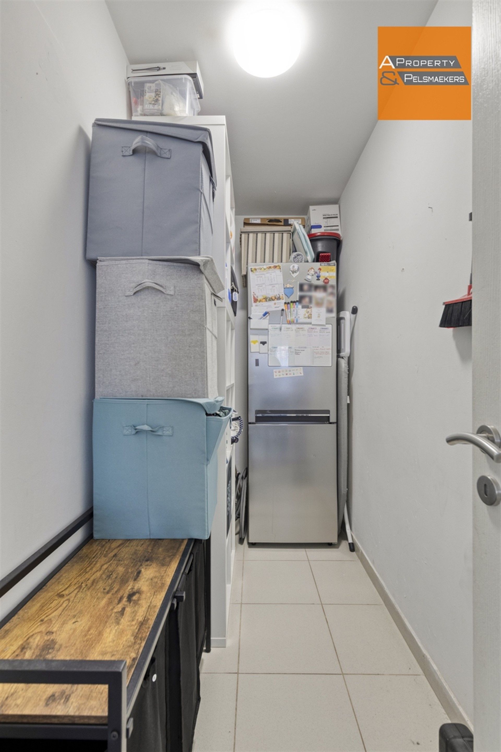Gelijkvloers appartement met 2 slaapkamers 2 staanplaatsen en tuin foto 14