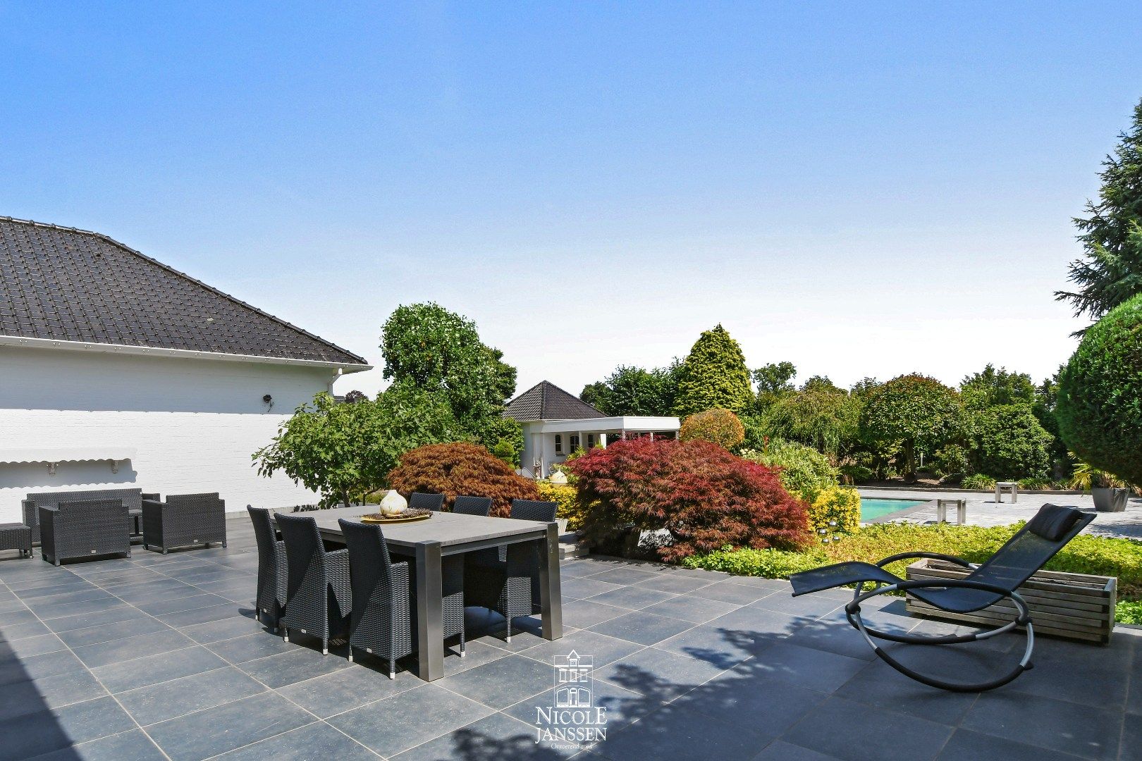 Exclusieve villa met zwembad, poolhouse en royale leefruimtes foto 20