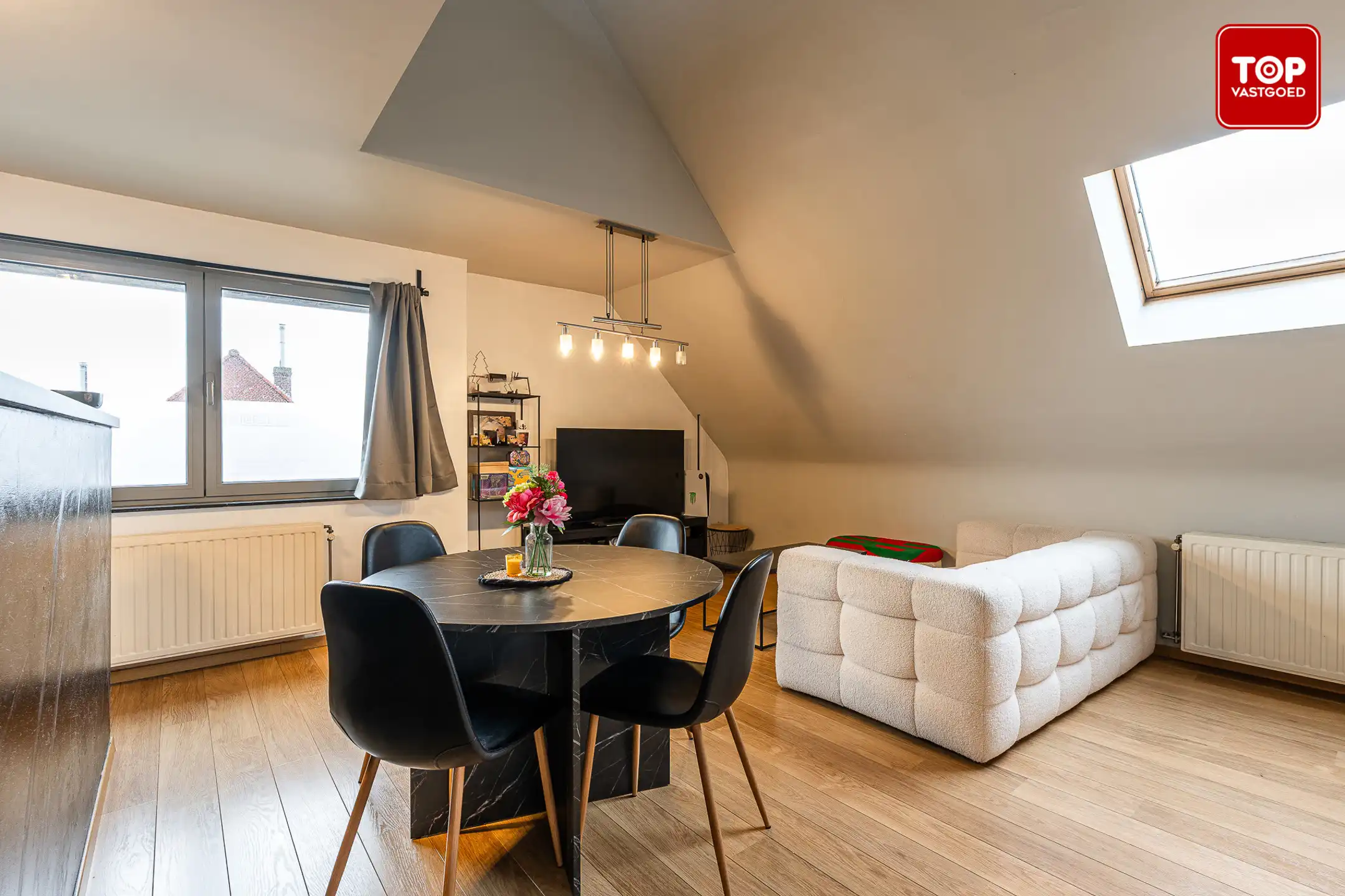 Instapklaar energiezuinig appartement met 2 slaapkamers foto 2