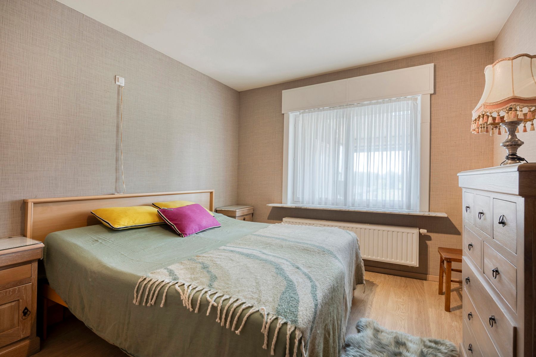 Vrijstaande woning met grote tuin en veel potentieel foto 16