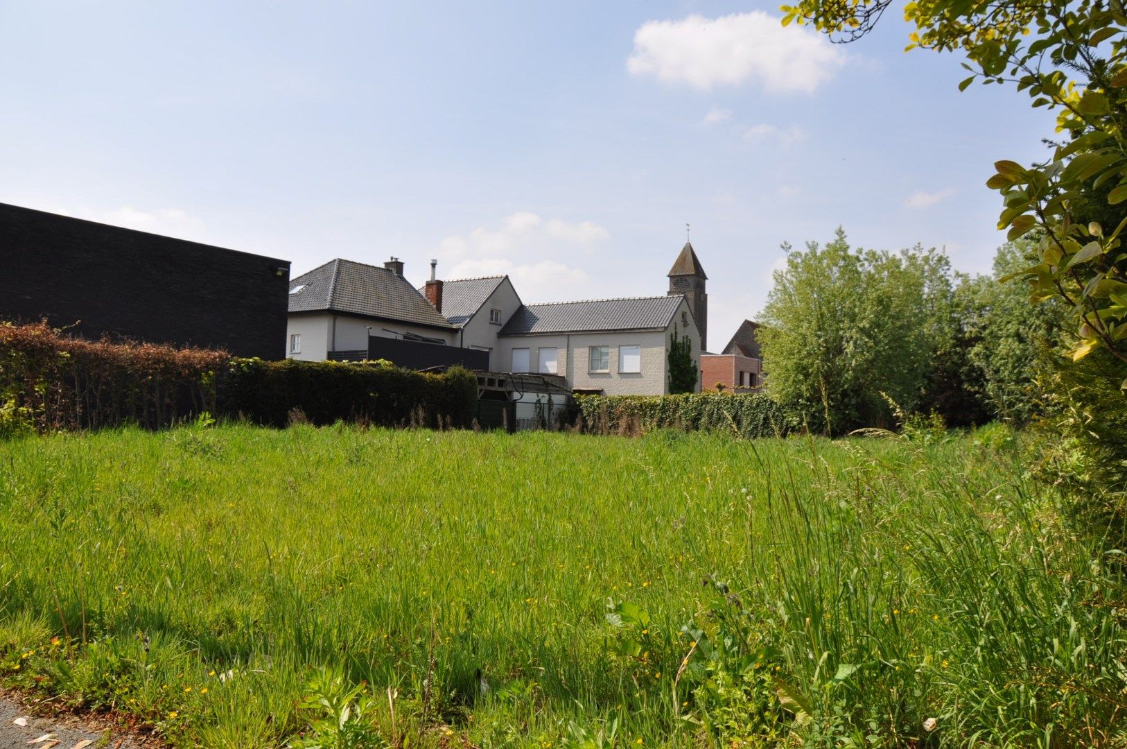 Perceel bouwgrond van 700 m² te koop langs de Bruggesteenweg te Meulebeke - Commerciële ligging. foto 4