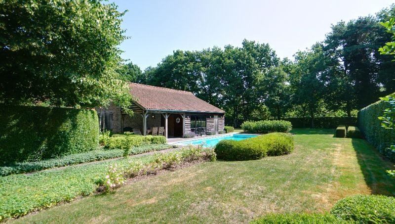 Exclusieve villa van 374m² op 16 are met openluchtzwembad foto 2