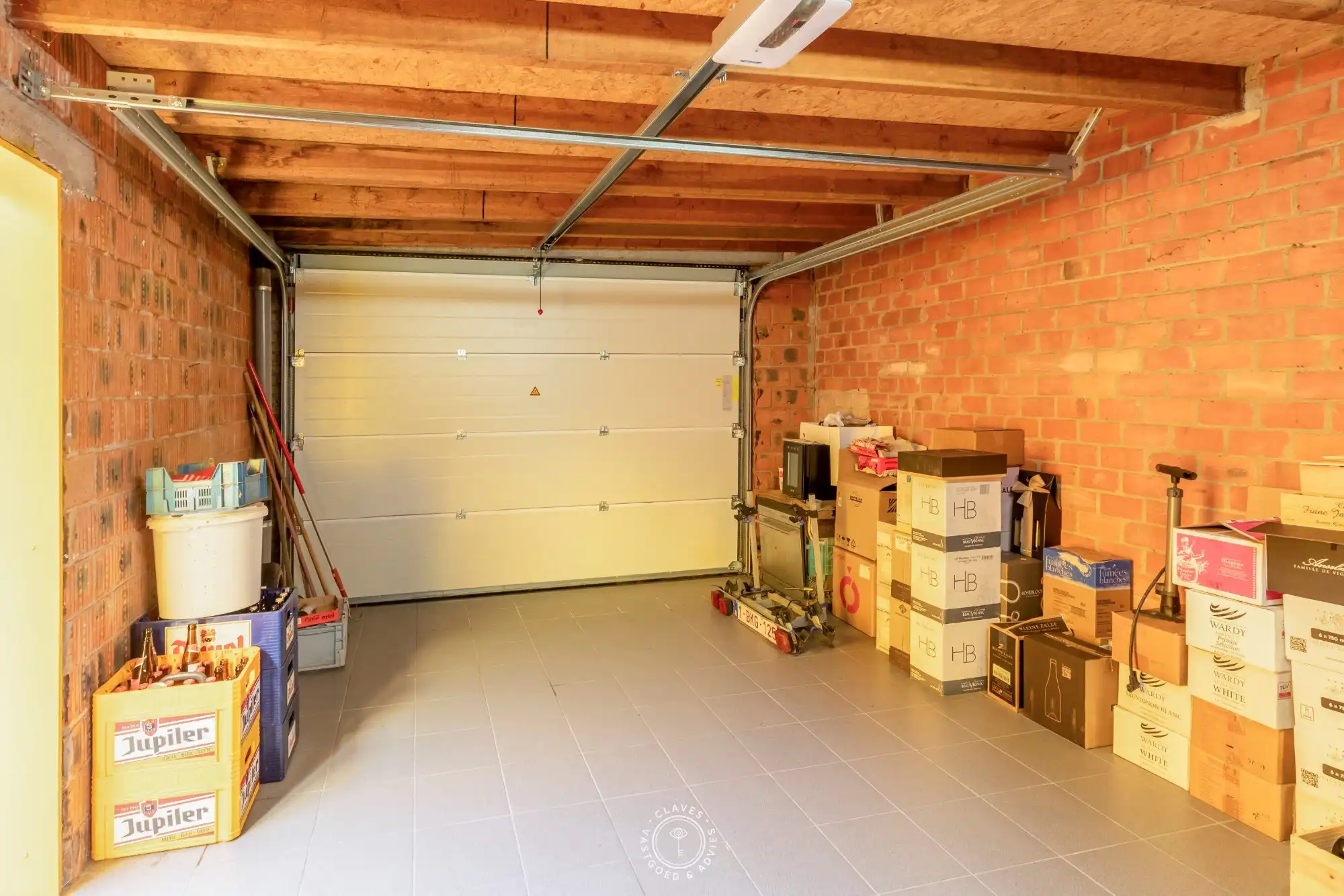 Ruime halfopen bebouwing met weiland op 6029 m² foto 20