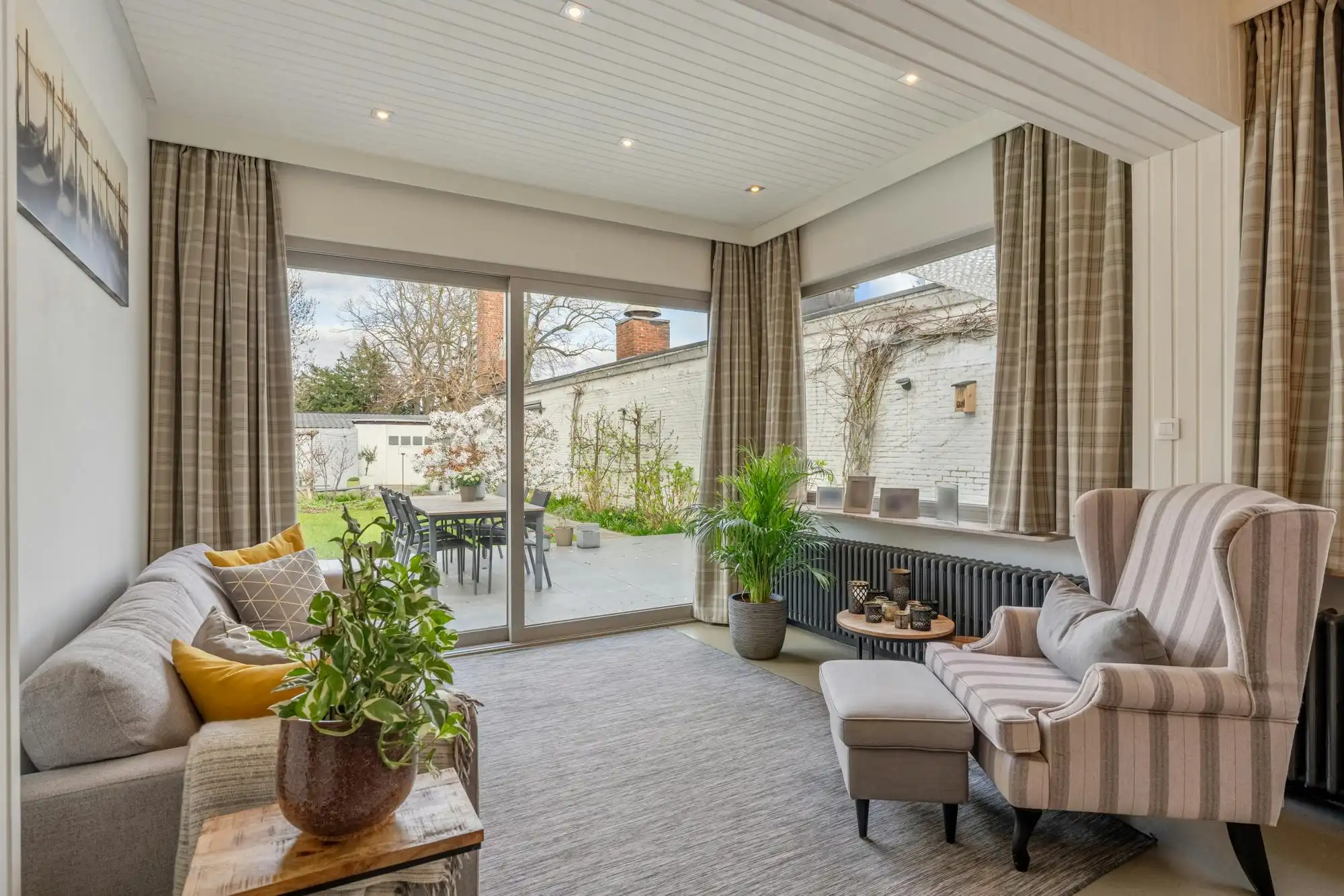 Verrassend ruime stadswoning met 5 slaapkamers en mooie tuin foto 9