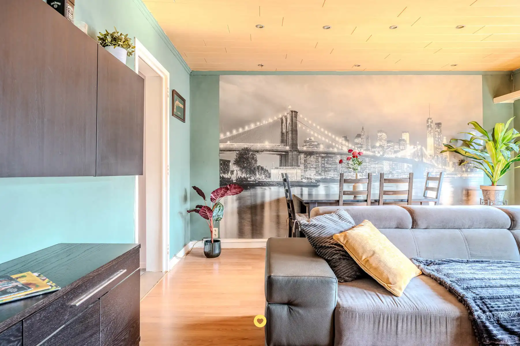 Appartement met 1 slk, westgericht terras en veel potentieel foto 4