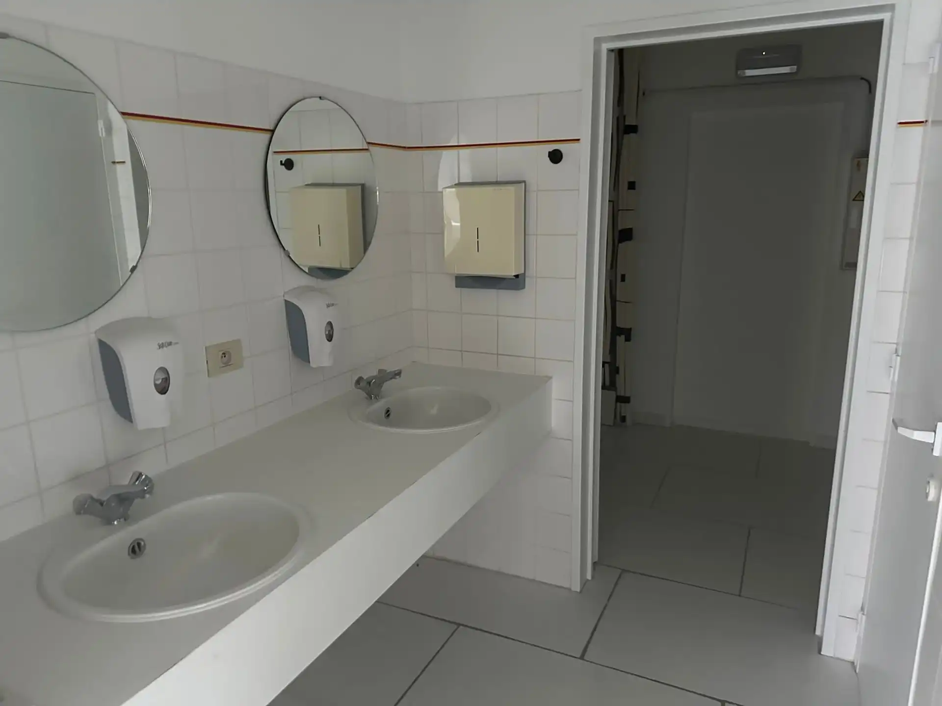 Kantoor te huur foto 12