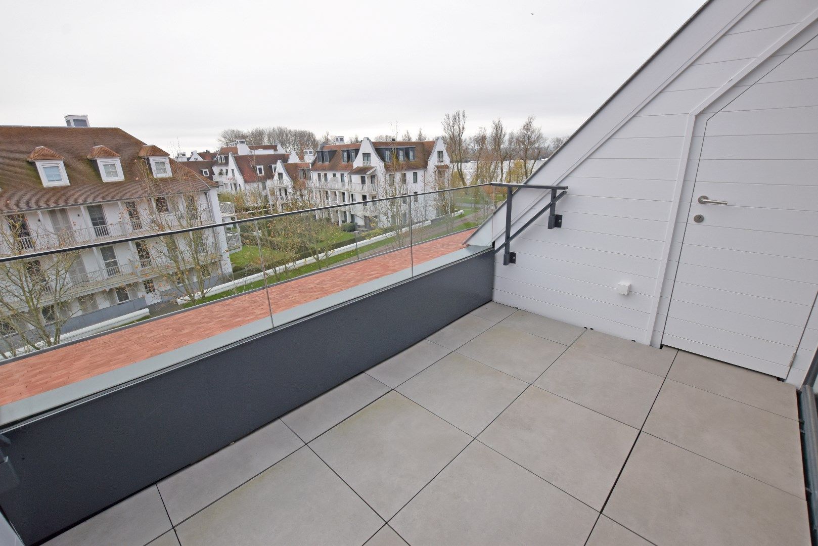 Prachtig duplex appartement in Duinenwater met 2 terrassen en zijdelings meerzicht! foto 4