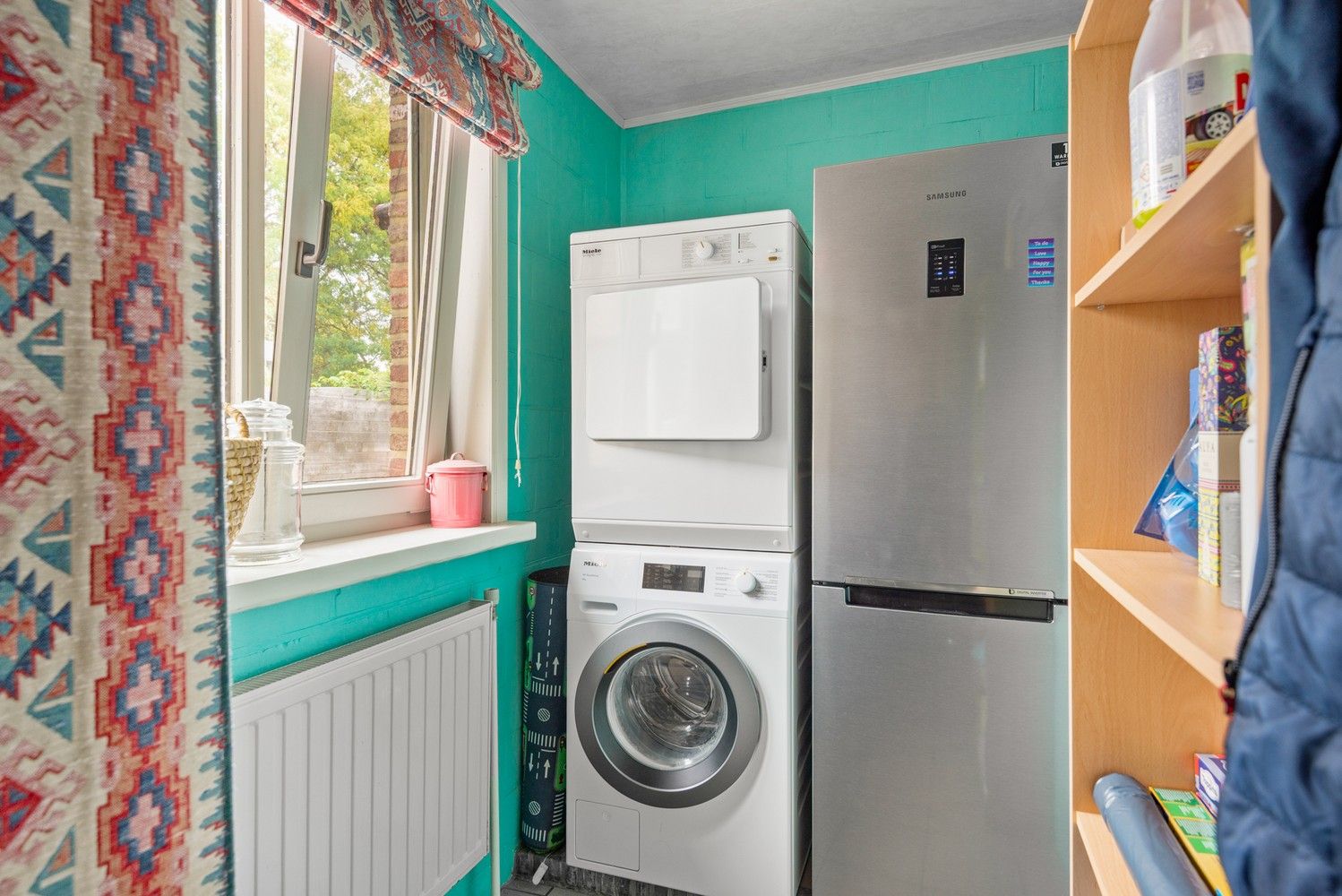 Instapklare woning met 3 slaapkamers en prachtige tuin te Walem foto 19
