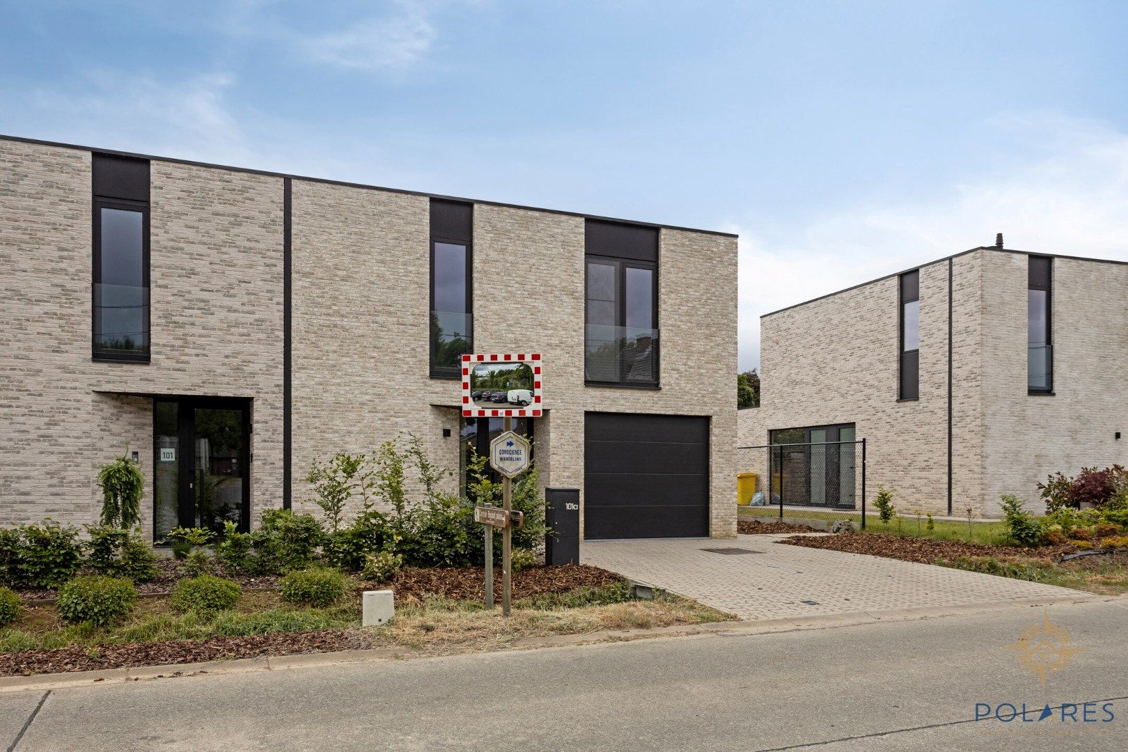 ()=>{if(producerUpdateValueVersion(node),producerAccessed(node),node.value===ERRORED)throw node.error;return node.value} Bollenberg 101 - A - 3210 Lubbeek