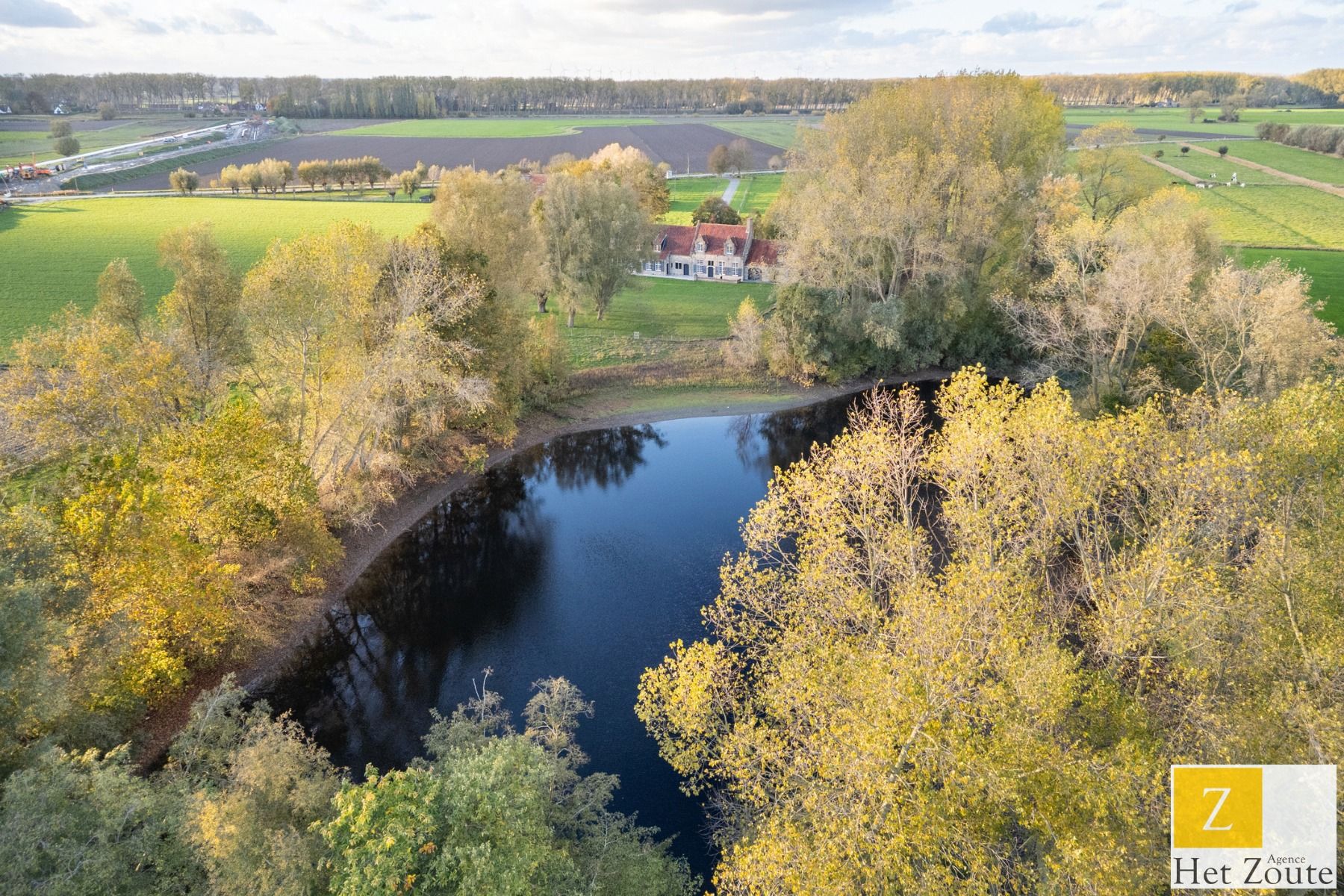 Uitzonderlijk landhuis te Damme foto 2