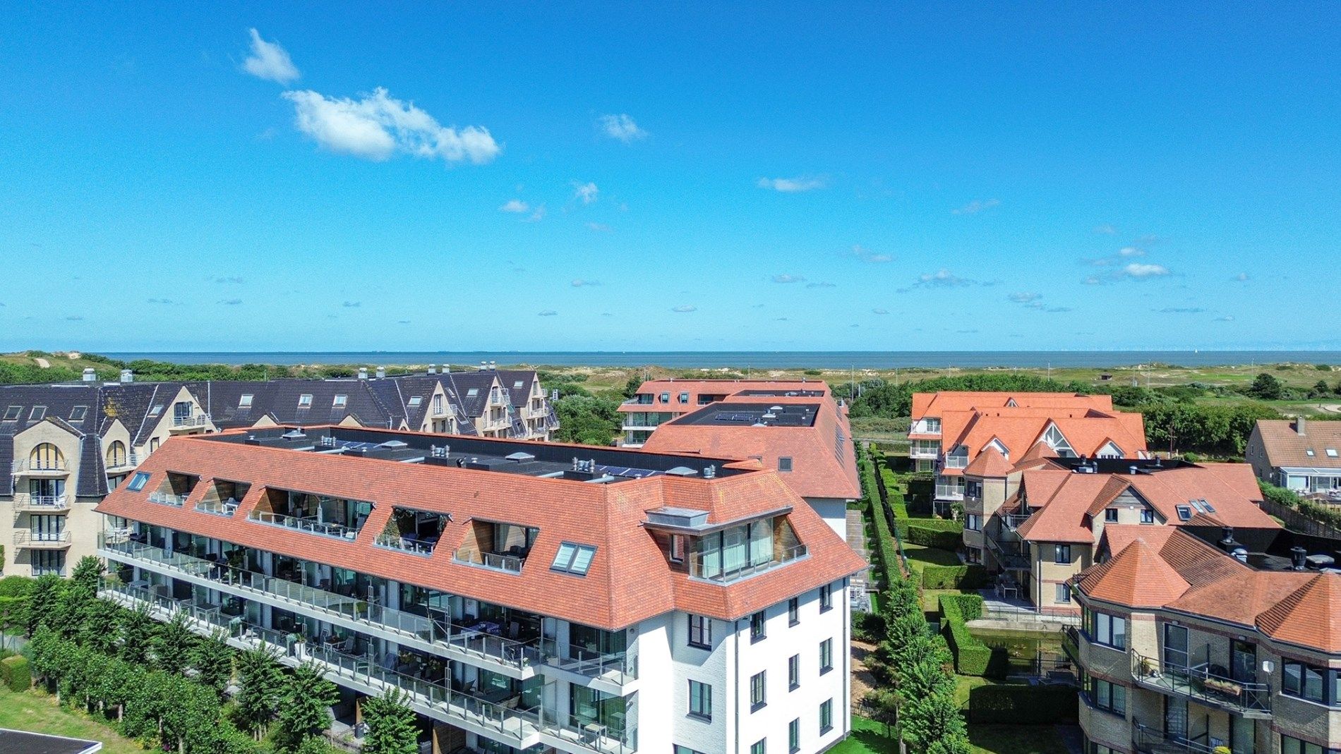 Modern 2-slaapkamerappartement met terras nabij duinen en strand, De Haan foto 30