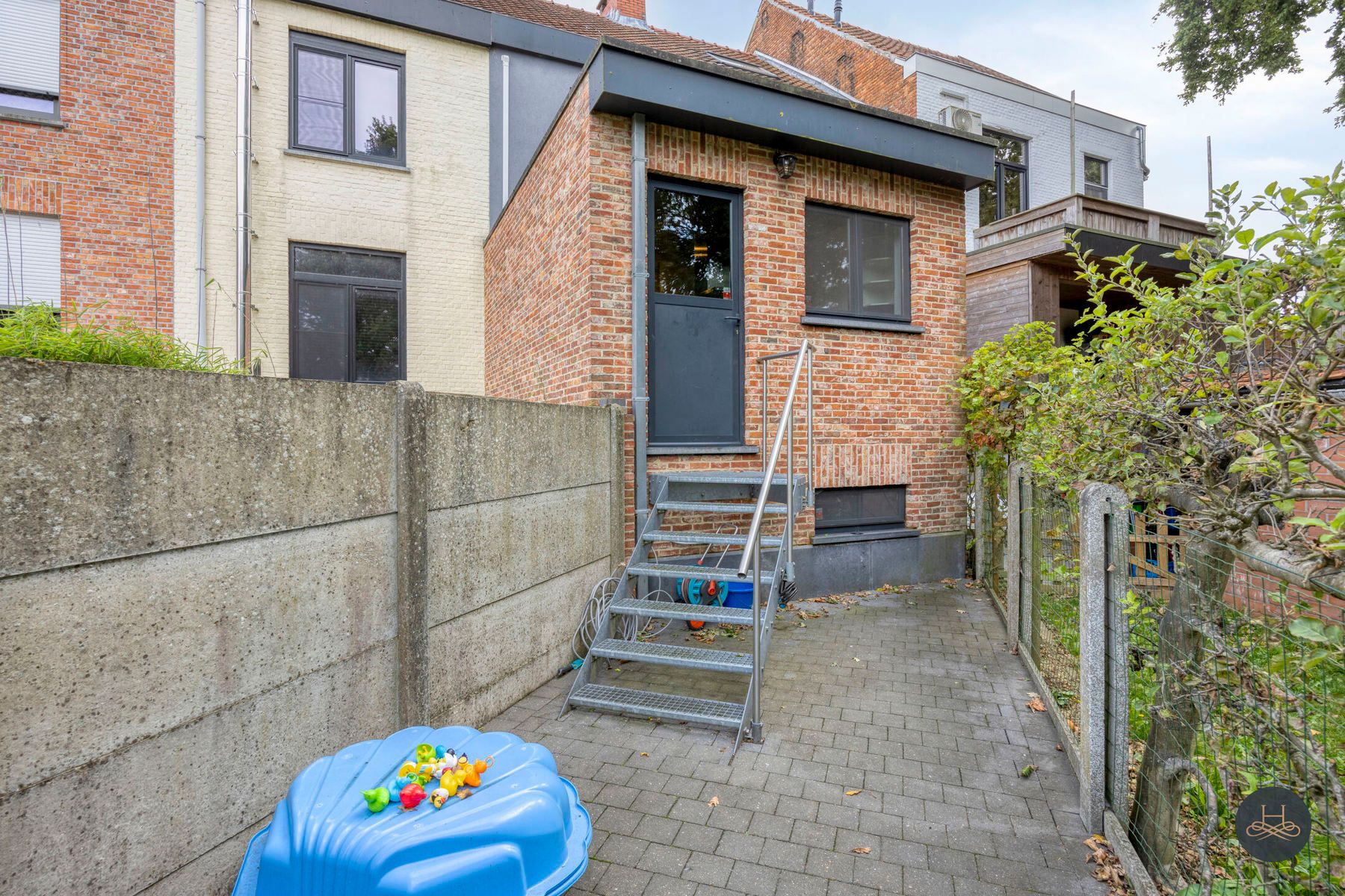 Stijlvolle bel-etage met wellness en tuin foto 31