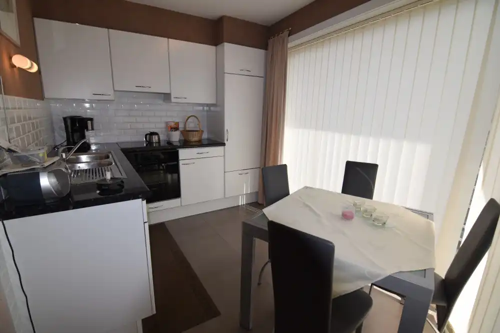 Zonnig appartement met 2 slaapkamers en volledig ingericht in het hart van Blankenberge - Perfect voor een comfortabel verblijf! foto 5
