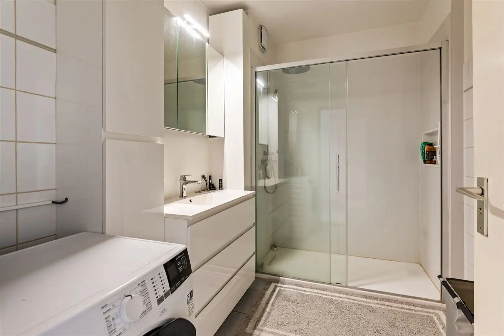 Instapklaar appartement met 2 slaapkamers foto 6