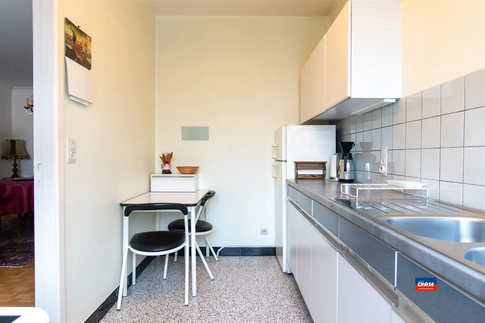 IN OPTIE !!! Appartement met 2 slaapkamers + garagebox foto 6