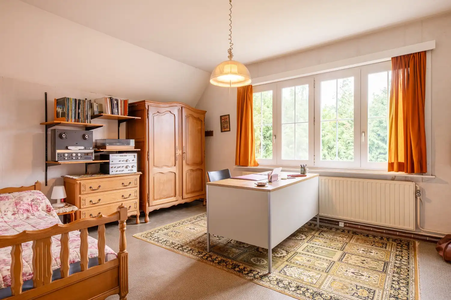 KARAKTERVOLLE WONING MET 5 SLAAPKAMERS OP 9,6 ARE OP UITSTEKENDE LOCATIE foto 17