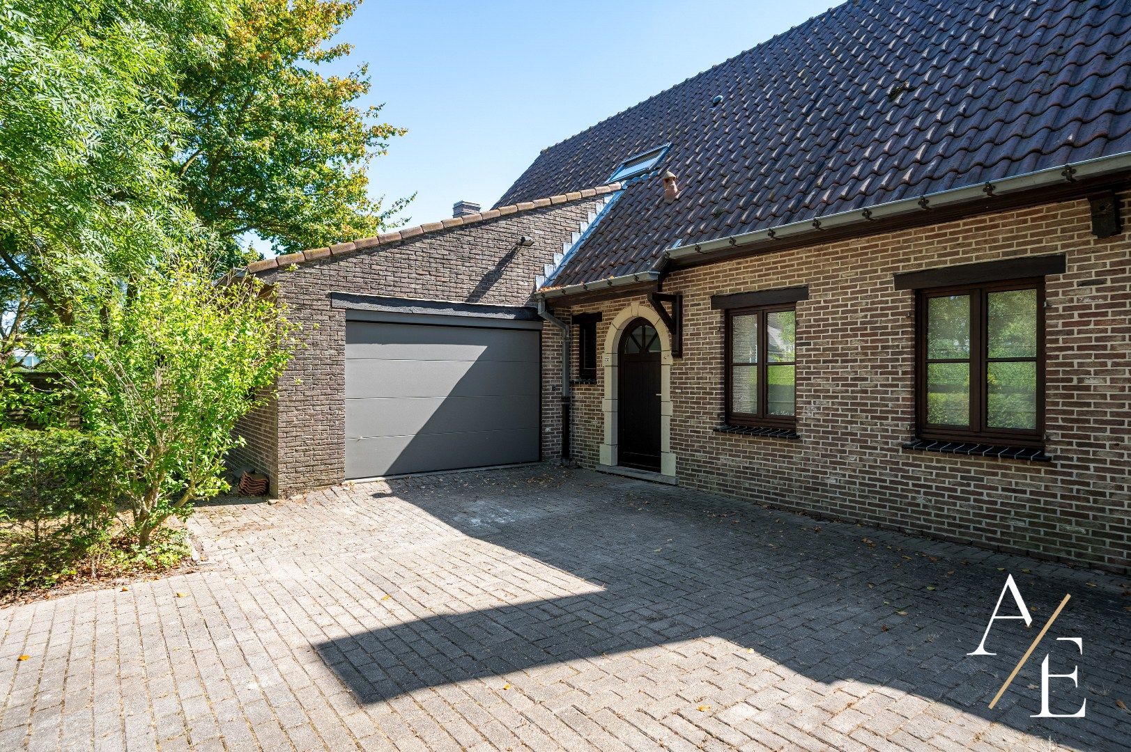 Instapklare open bebouwing met 3 slaapkamers en 2 badkamers foto 2