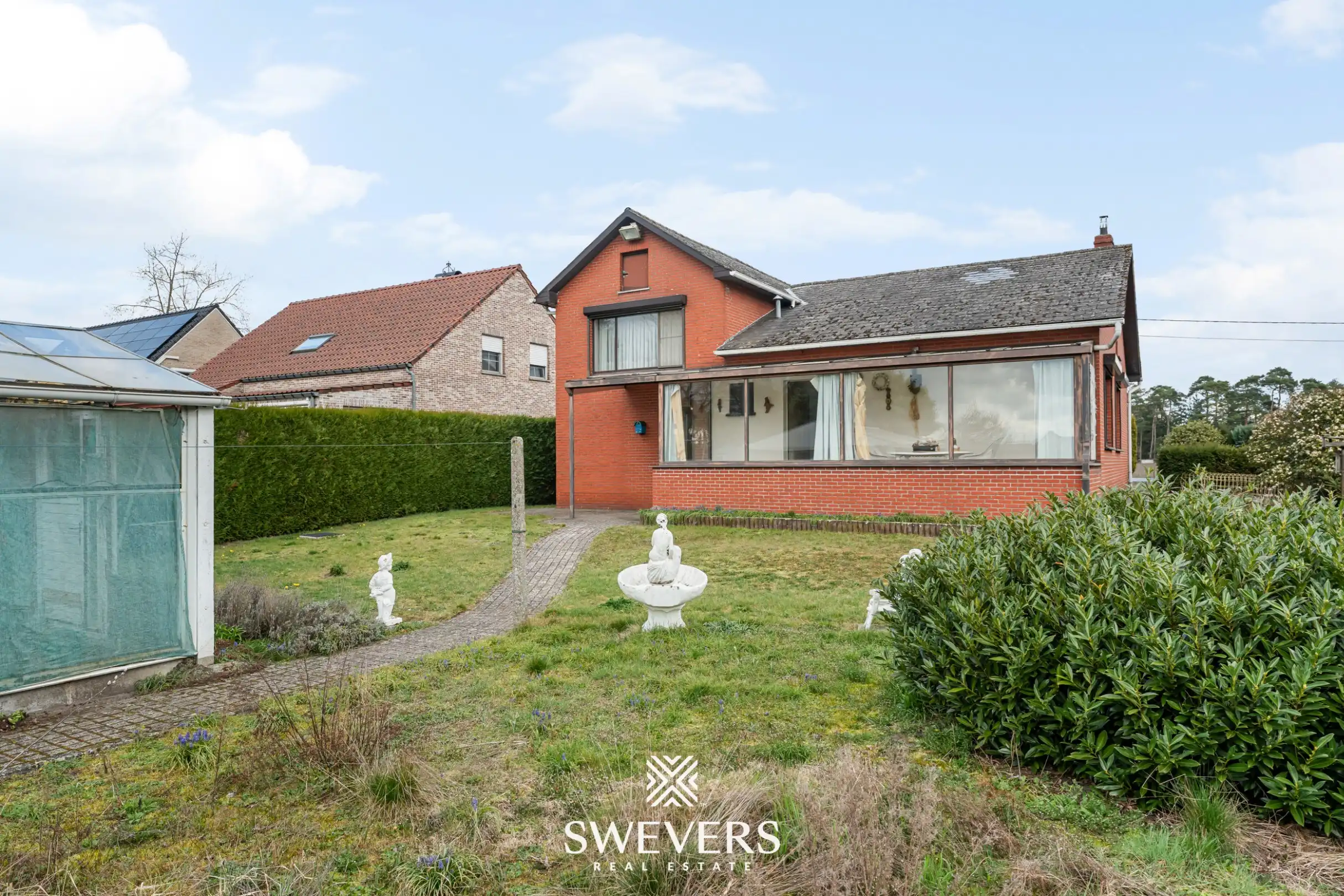 Charmante renovatiewoning met stevige structuur en veel potentieel in Koersel foto 27